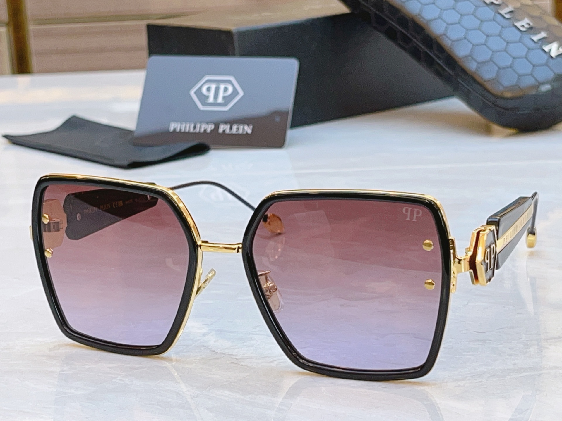 ，【PhiliPPPlei*】新款太阳镜，Mod：SPV，Size：59口17-142