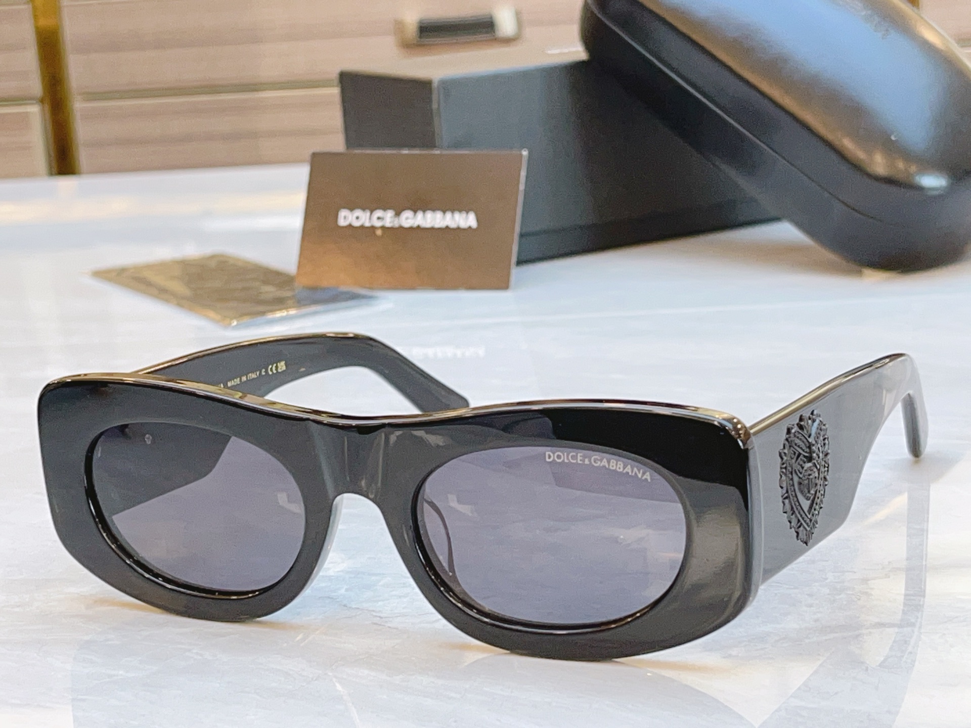 ，【DOLCE & GABBAN*】D*G新款太阳镜，MODEL：DG6679，SIZE：53口22-1