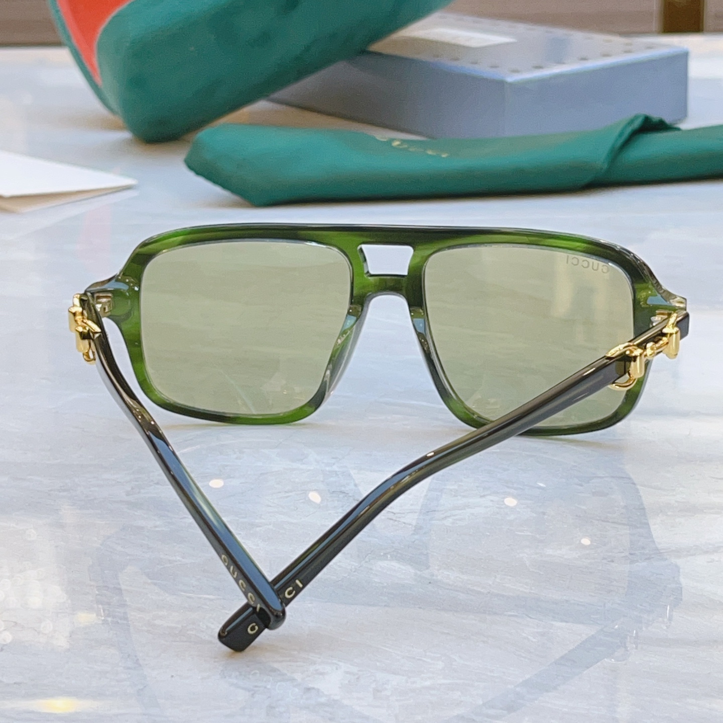 ，【GUCC*】古*驰新款太阳镜🕶️，MODEL：GG2052S，SIZE：53口17-145