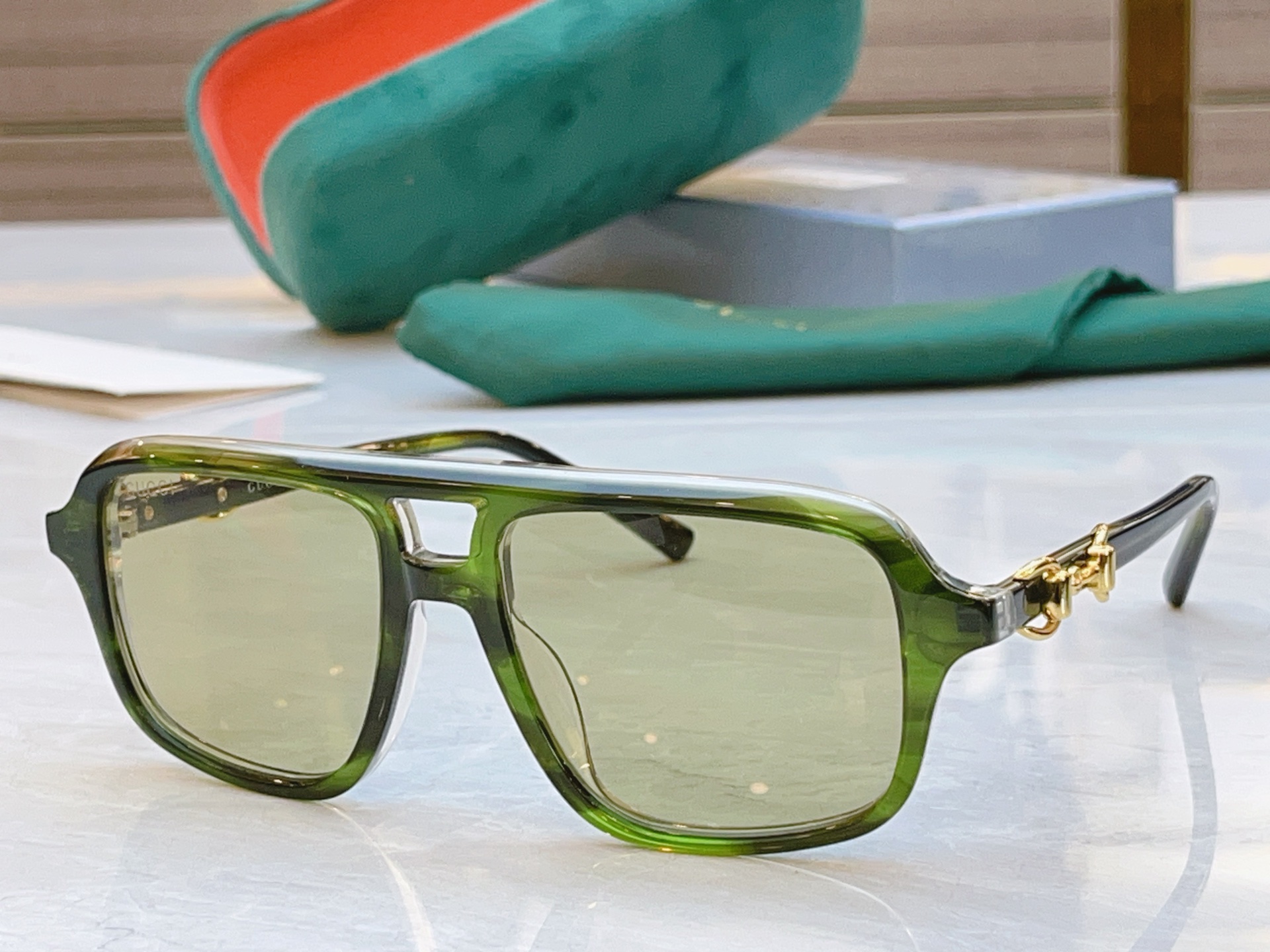 ，【GUCC*】古*驰新款太阳镜🕶️，MODEL：GG2052S，SIZE：53口17-145