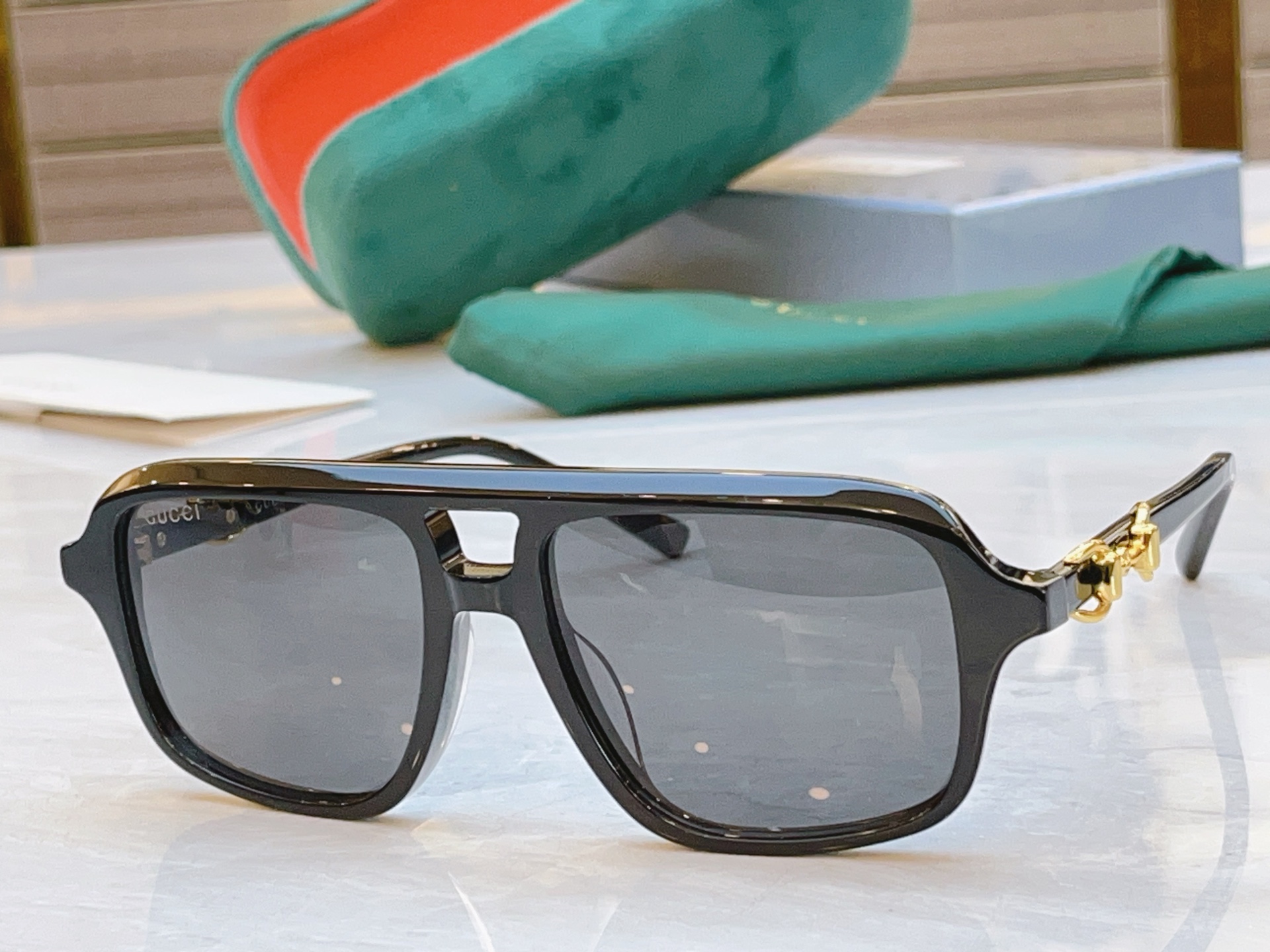 ，【GUCC*】古*驰新款太阳镜🕶️，MODEL：GG2052S，SIZE：53口17-145