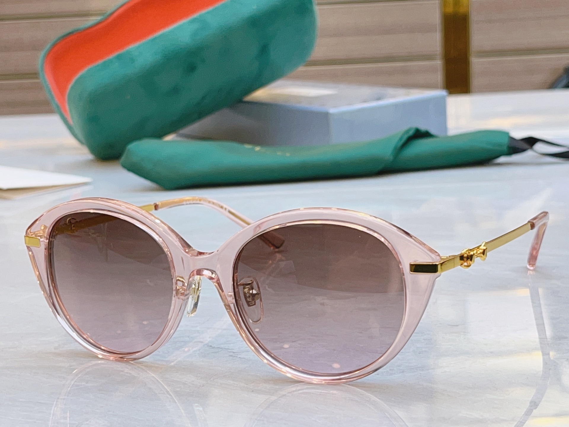 ，【GUCC*】古*驰新款太阳镜🕶️，MODEL：GG2056SA，SIZE：53口20-140