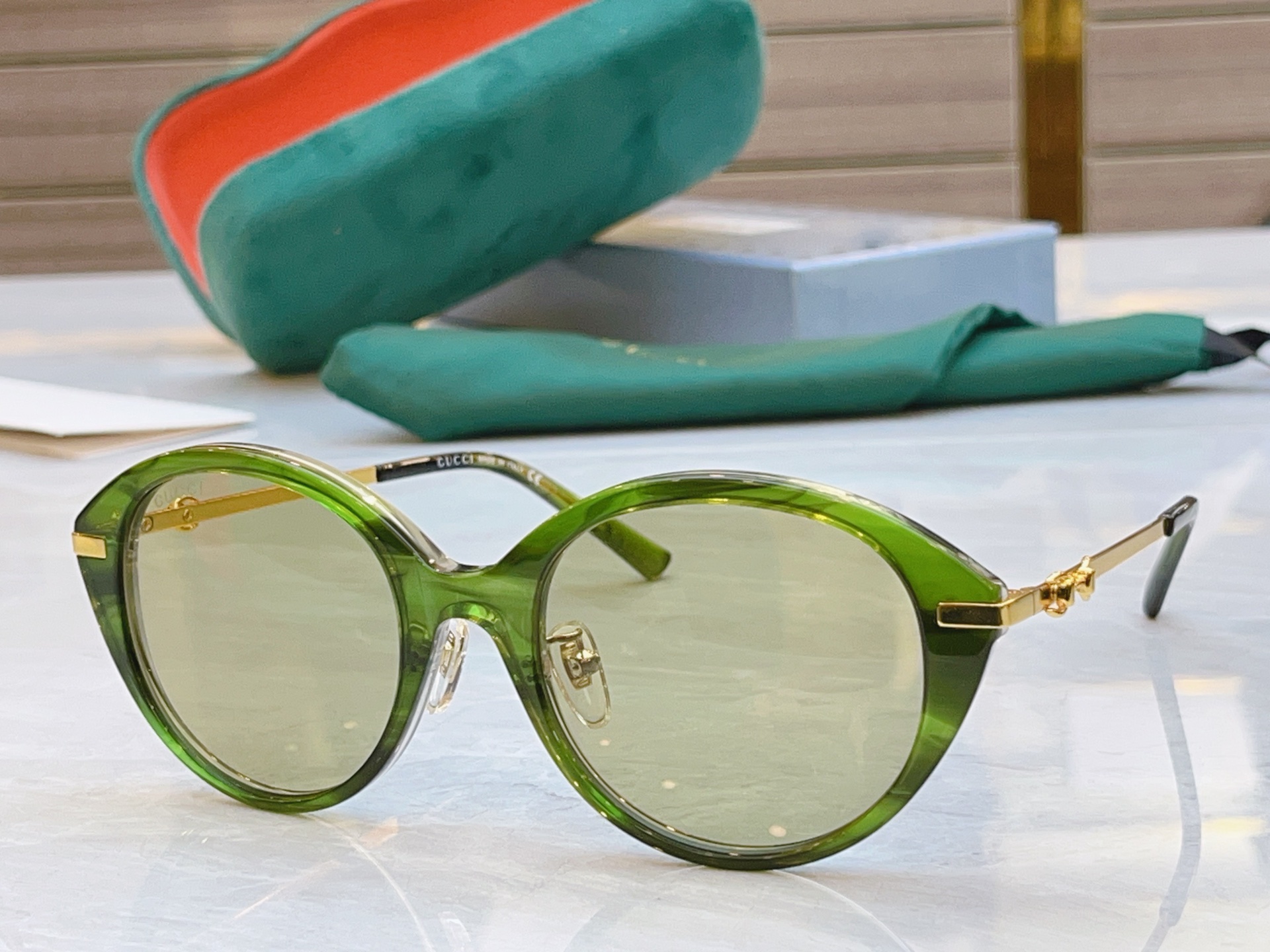 ，【GUCC*】古*驰新款太阳镜🕶️，MODEL：GG2056SA，SIZE：53口20-140