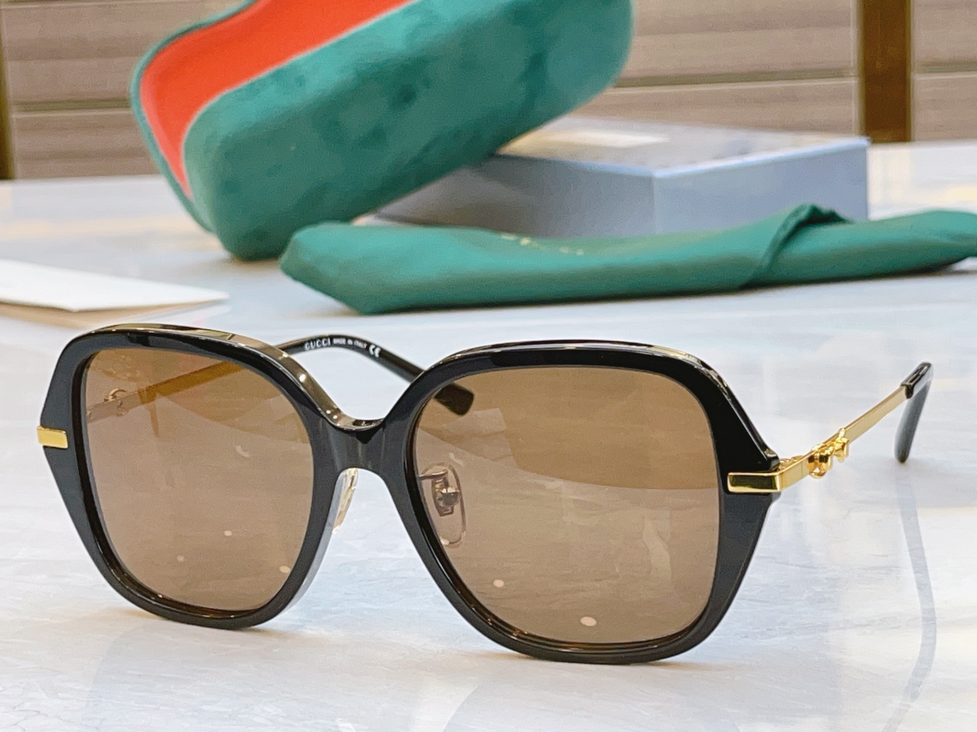 ，【GUCC*】古*驰新款太阳镜🕶️，MODEL：GG2055SA，SIZE：54口17-140