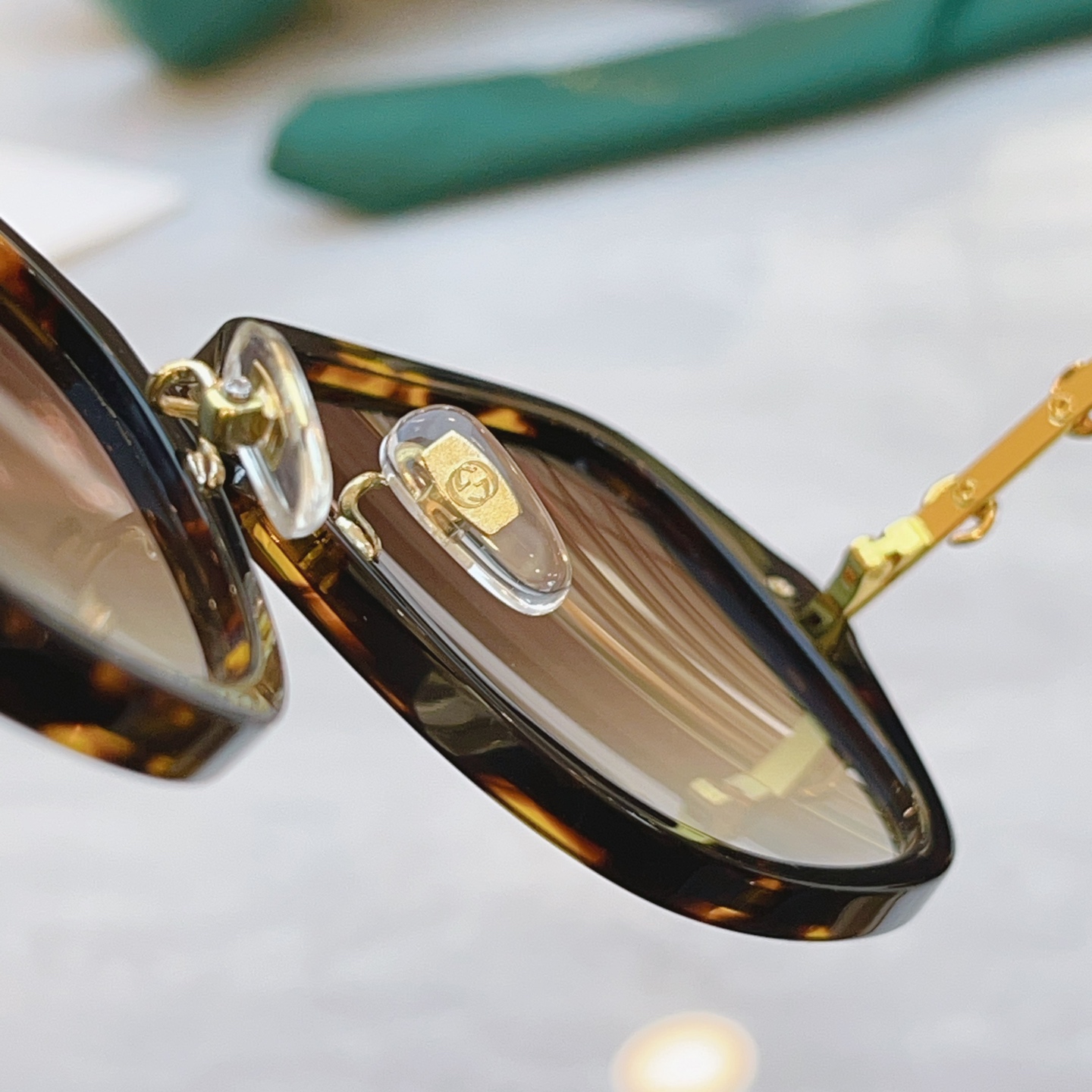 ，【GUCC*】古*驰新款太阳镜🕶️，MODEL：GG2055SA，SIZE：54口17-140