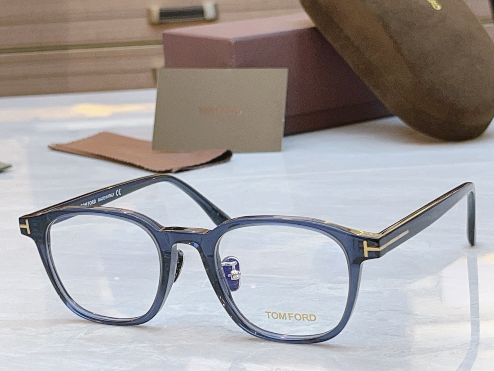 ，【TOM FOR*】汤姆*福特新款眼镜架，MODEL：FT6012-K-B，SIZE：50口21-14