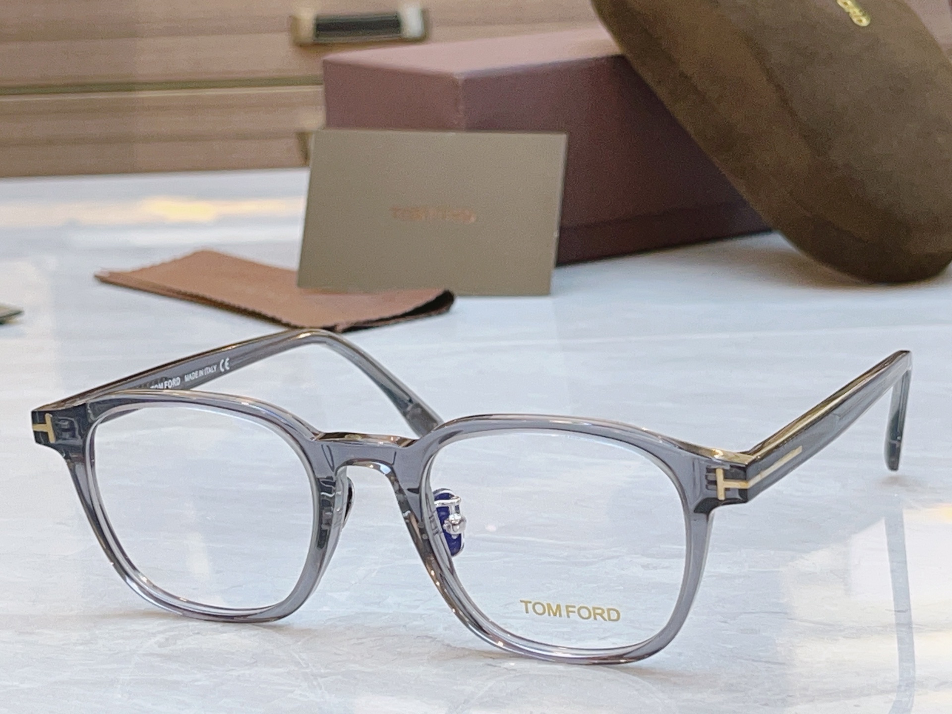 ，【TOM FOR*】汤姆*福特新款眼镜架，MODEL：FT6012-K-B，SIZE：50口21-14