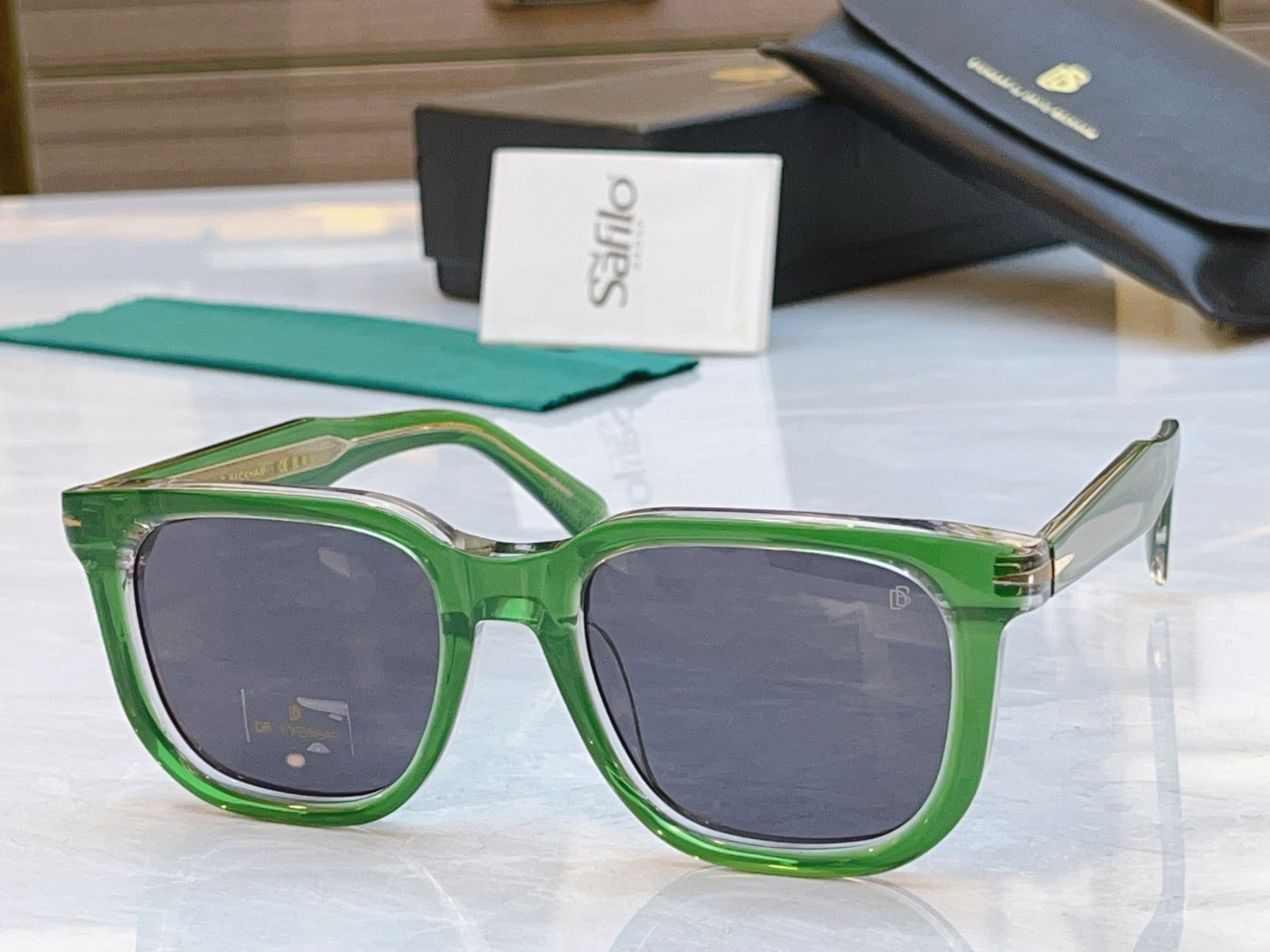 ，【DAVID BECKHA*】大卫.贝克汉*姆新款太阳镜，Model:DB 7733/S，SIZE:5