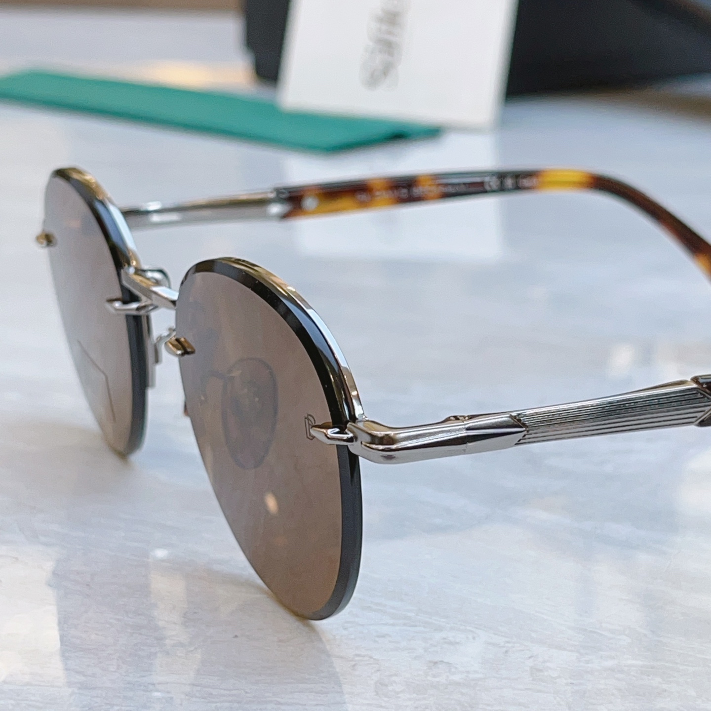 ，【DAVID BECKHA*】大卫.贝克汉*姆新款太阳镜，Model:DB 1173/S，SIZE:5