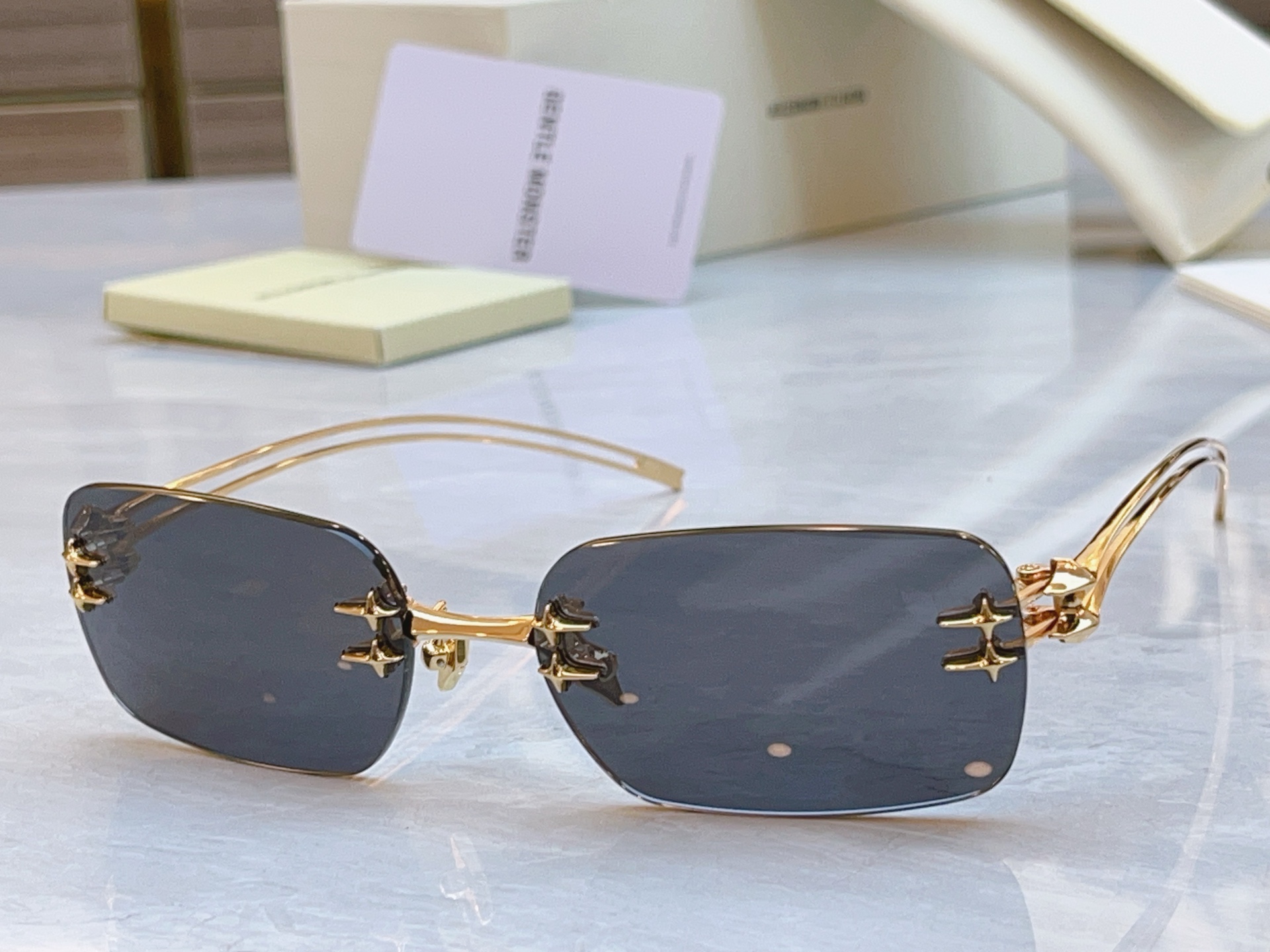 ，【GENTLE MONST*】GM新款太阳镜，MODEL：TETRA，size：59口17-135