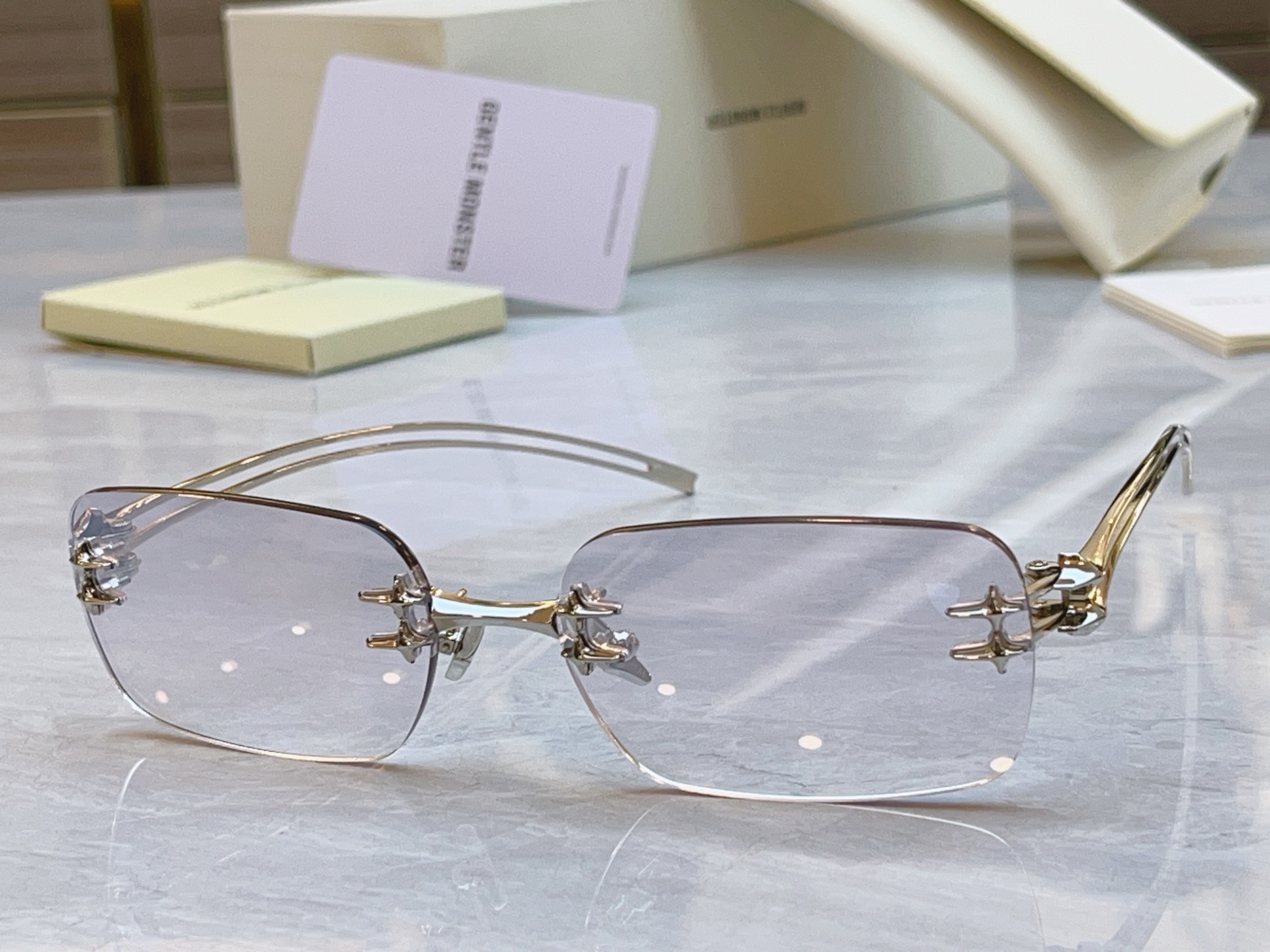 ，【GENTLE MONST*】GM新款太阳镜，MODEL：TETRA，size：59口17-135