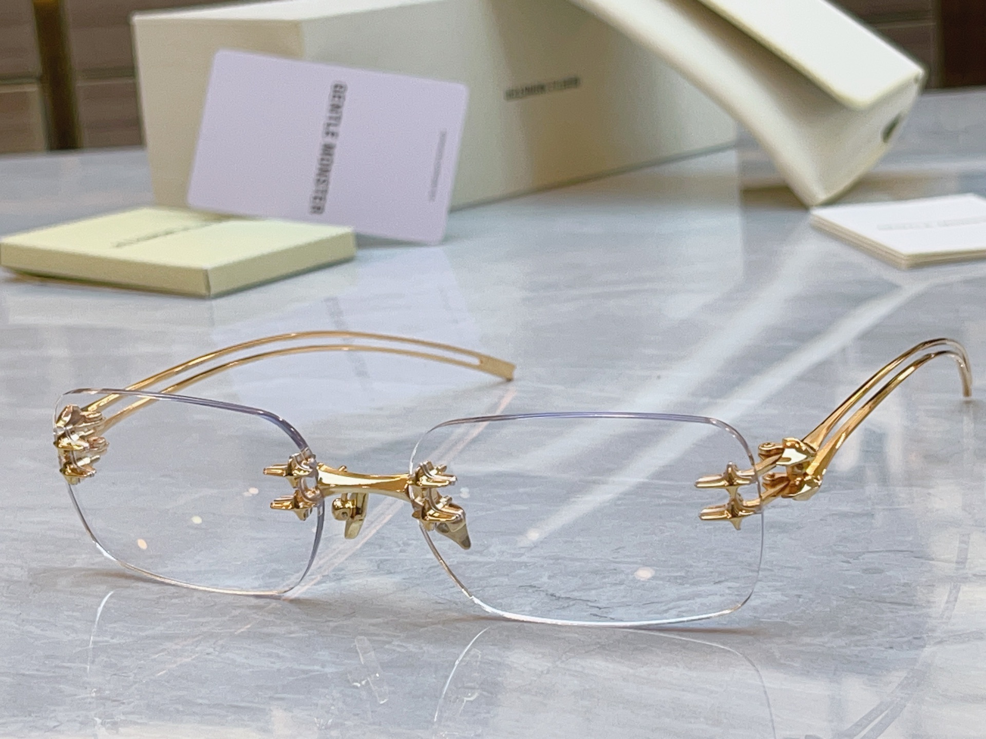 ，【GENTLE MONST*】GM新款太阳镜，MODEL：TETRA，size：59口17-135