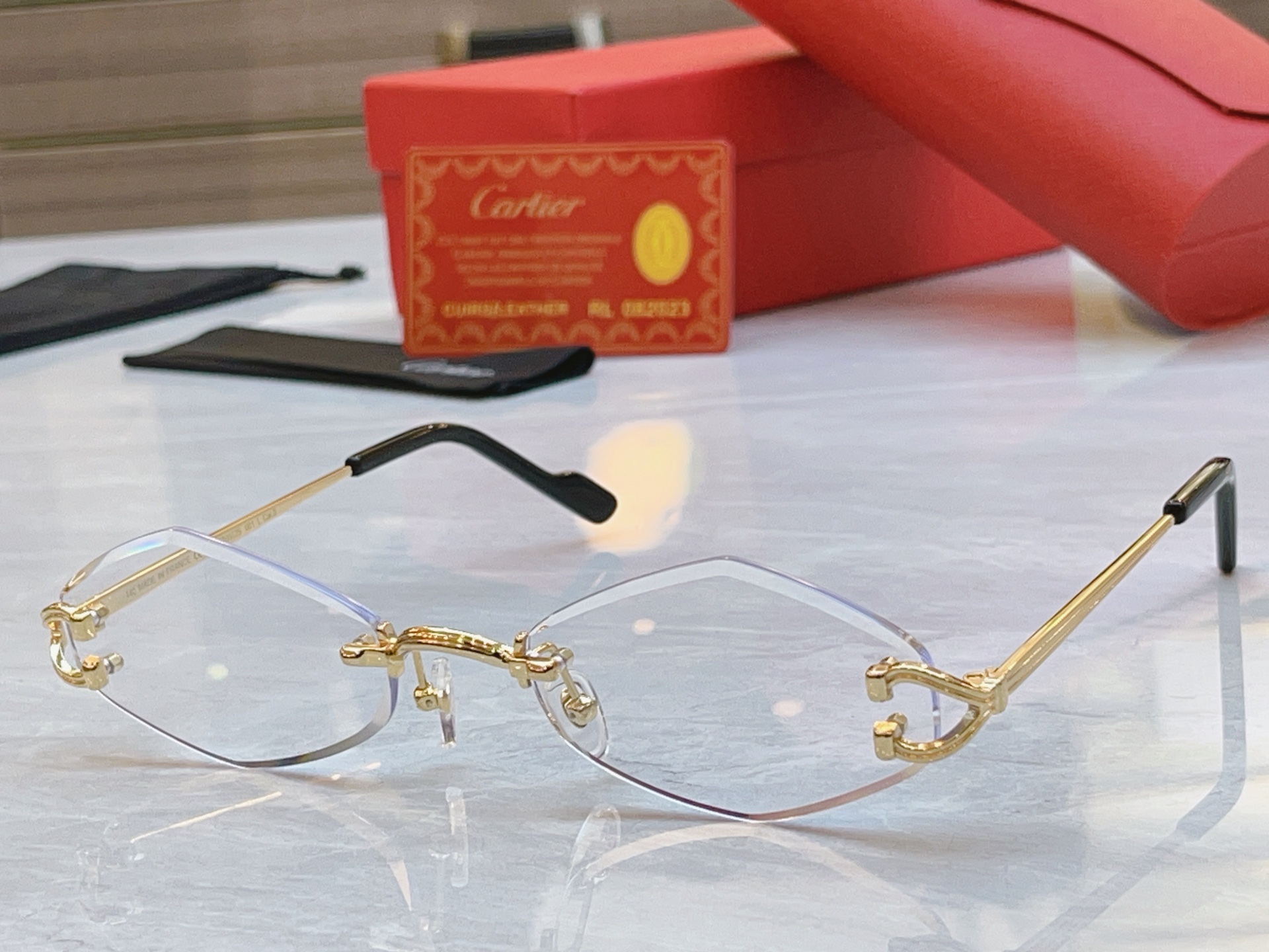 ，【CARTIE*】卡地*亚新款太阳镜🕶️，Mod:CT0552S，Size:55口17-140