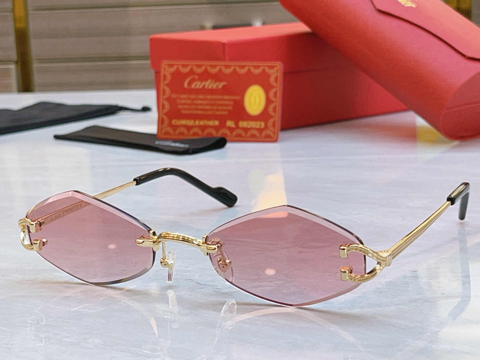 ，【CARTIE*】卡地*亚新款太阳镜🕶️，Mod:CT0552S，Size:55口17-140