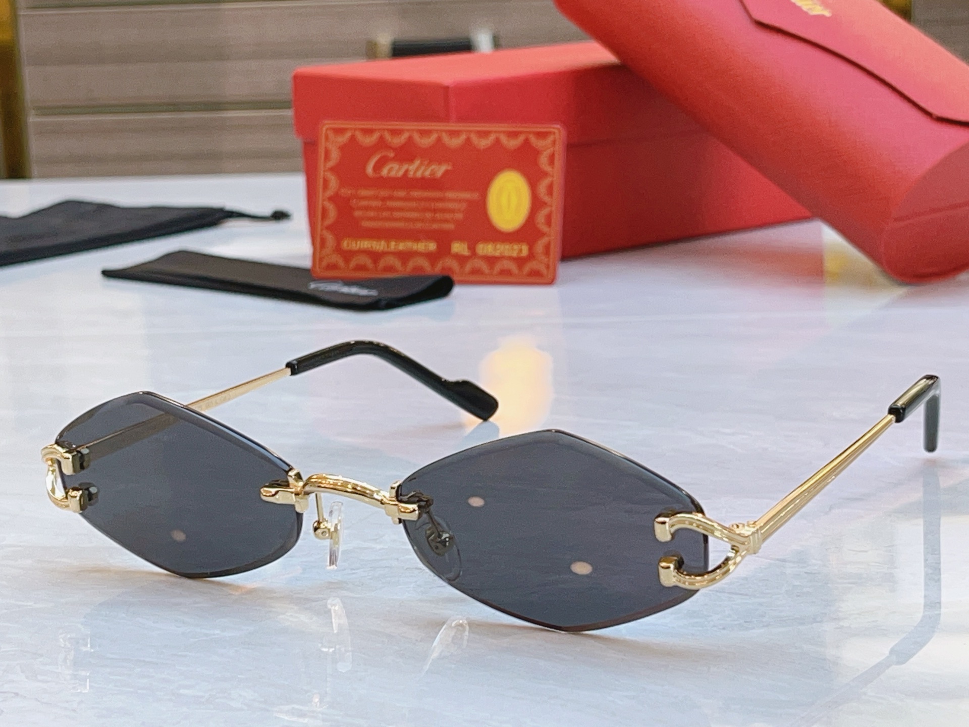 ，【CARTIE*】卡地*亚新款太阳镜🕶️，Mod:CT0552S，Size:55口17-140