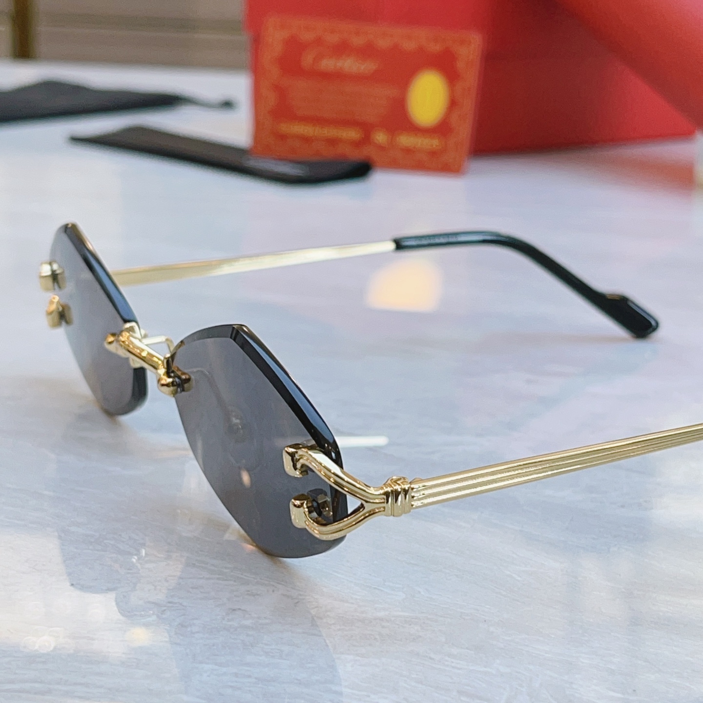 ，【CARTIE*】卡地*亚新款太阳镜🕶️，Mod:CT0552S，Size:55口17-140