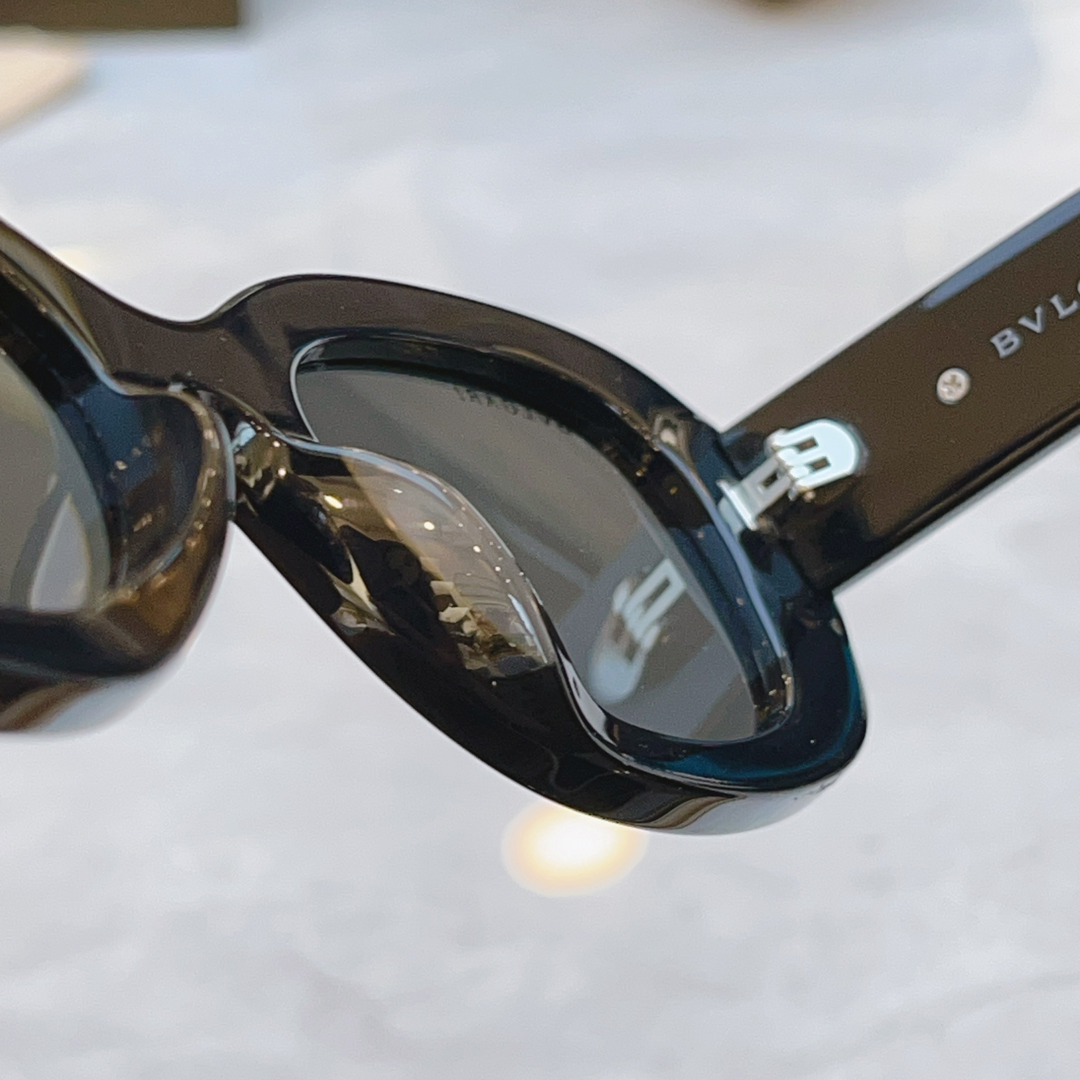 ，【BVLGA*】宝格*丽新款太阳镜，MODEL：BV 40039I，SIZE：51口23-145