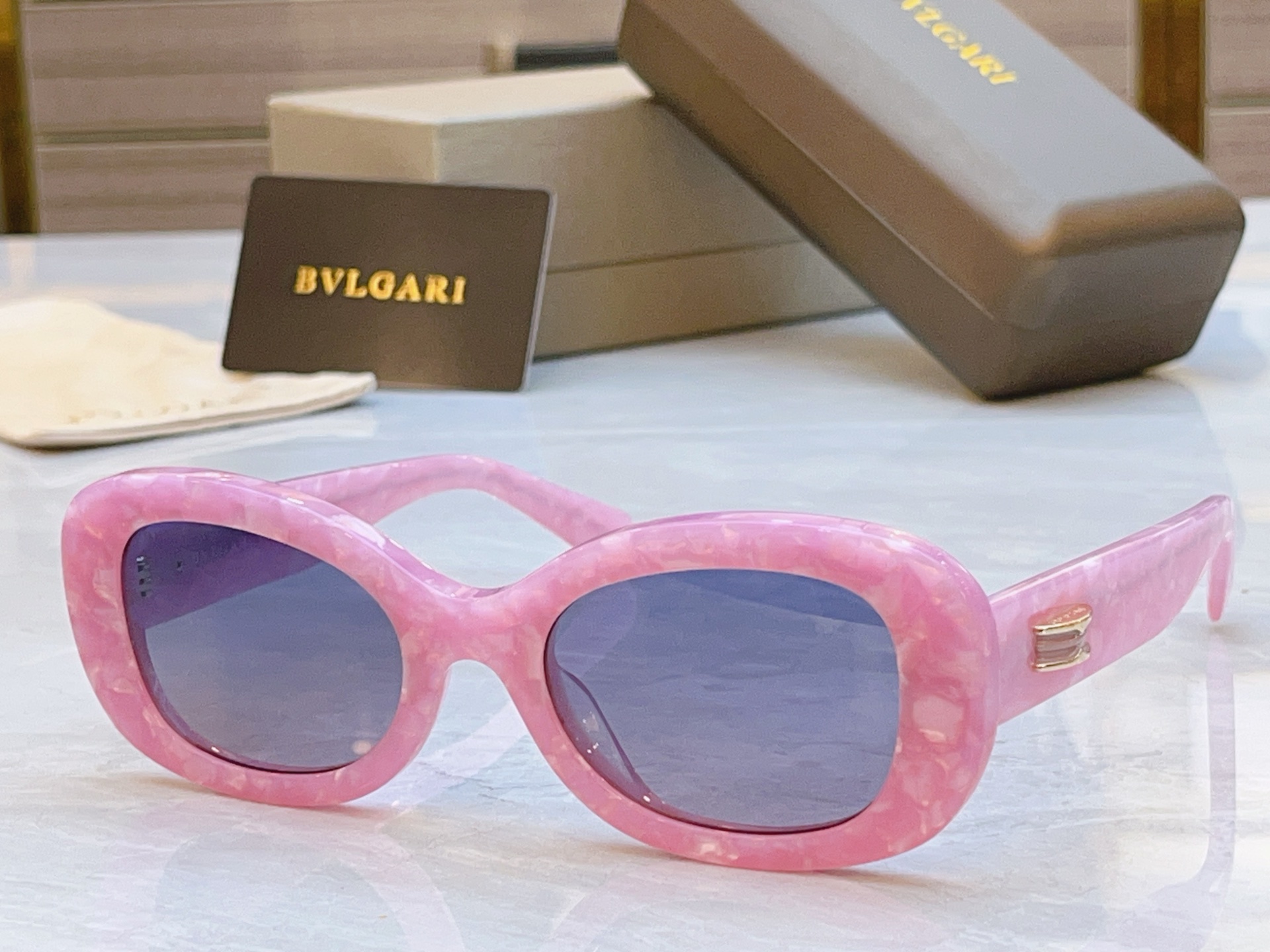 ，【BVLGA*】宝格*丽新款太阳镜，MODEL：BV 40039I，SIZE：51口23-145