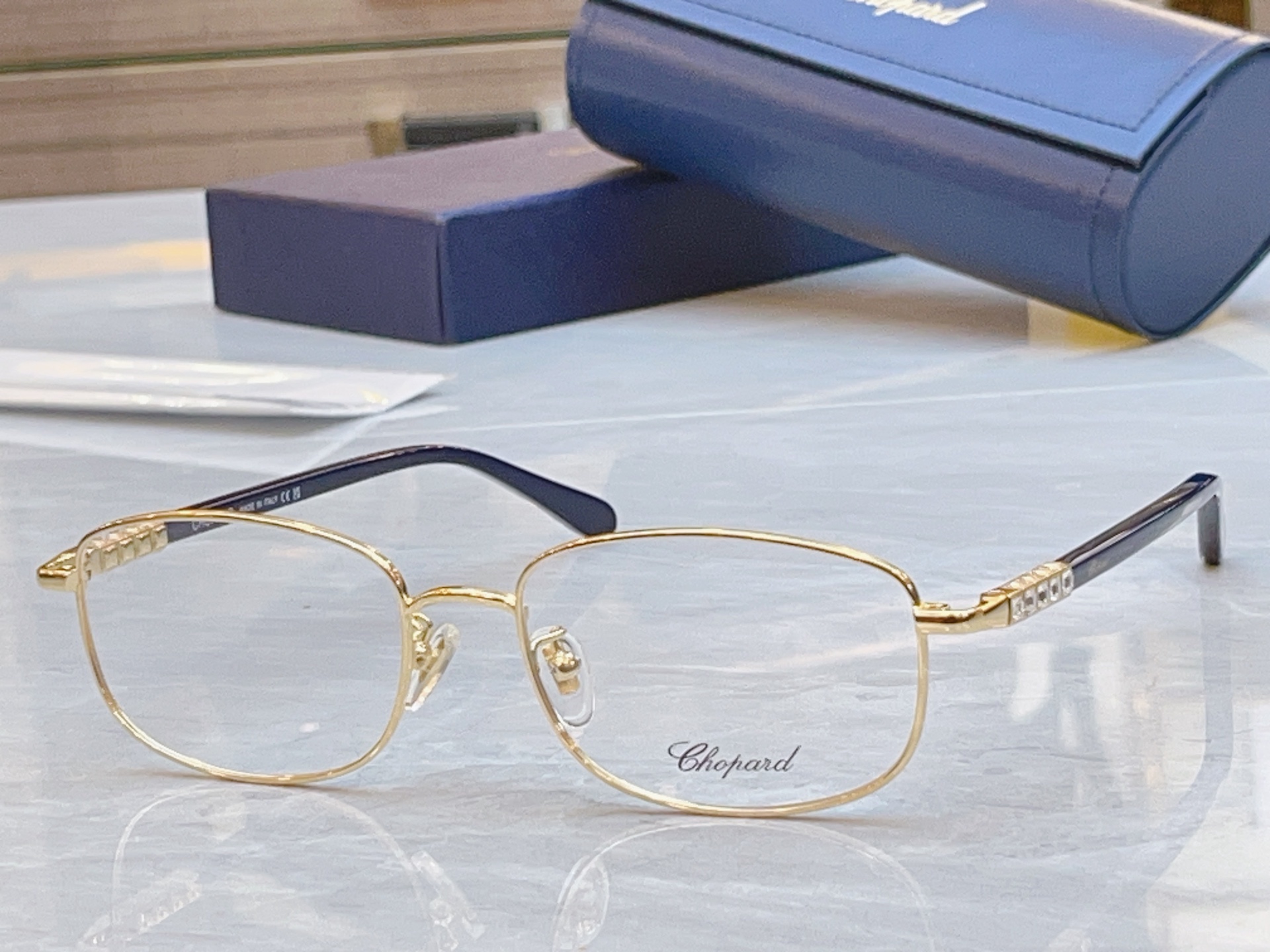 NO:553573,,【Chopar*】Chopard new sunglasses,MODELVCHA53J,SIZE54 mouth 18-140 glasses sunglasses,glasses,chopard19860909,【Chopar*】肖*邦新款太阳镜,MODELVCHA53J,SIZE54口18-140眼镜墨镜太阳镜,眼镜,chopard,glasses