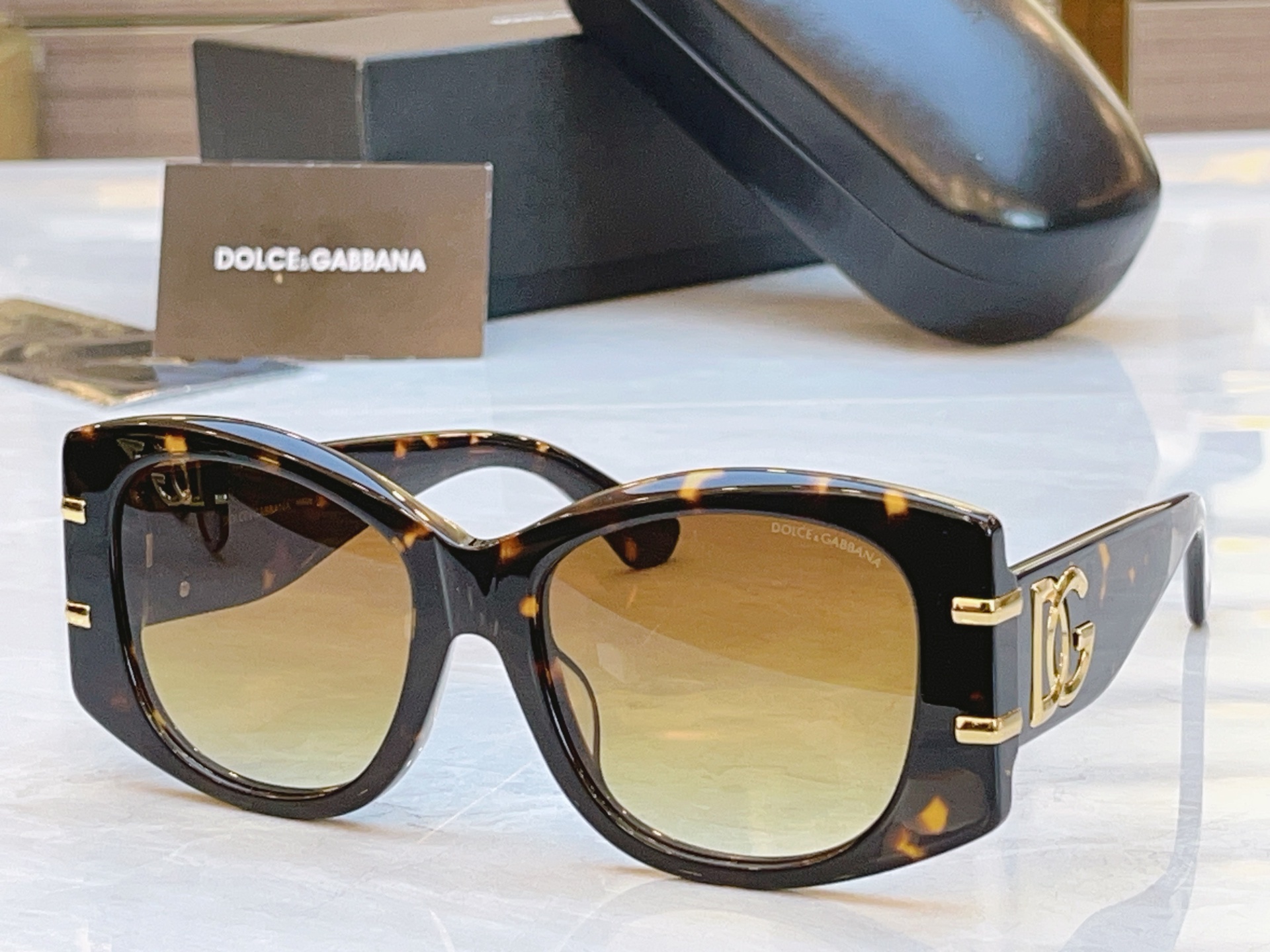 ，【DOLCE & GABBAN*】D*G新款太阳镜，MODEL：DG4501，SIZE：55口19-1