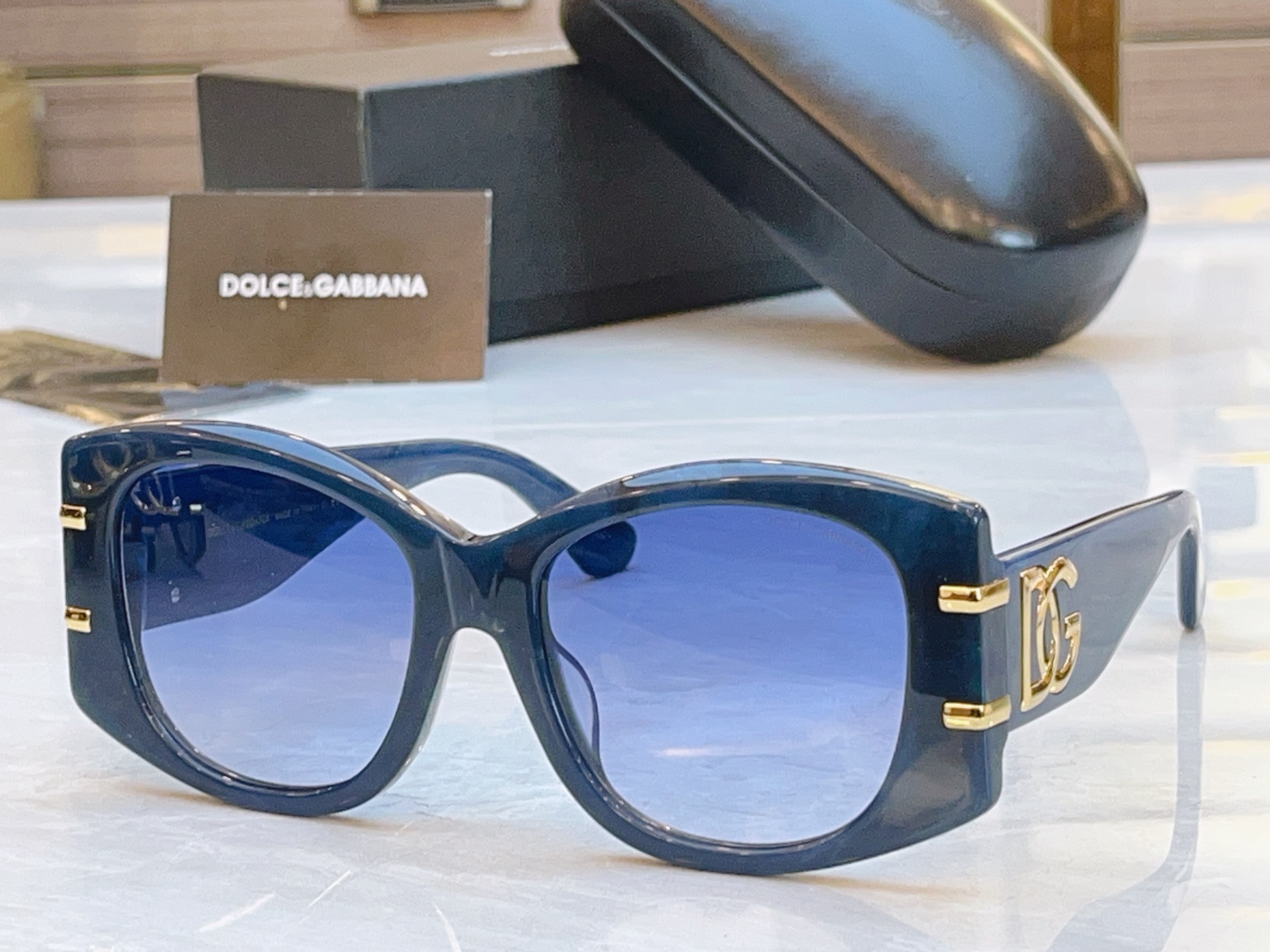 ，【DOLCE & GABBAN*】D*G新款太阳镜，MODEL：DG4501，SIZE：55口19-1