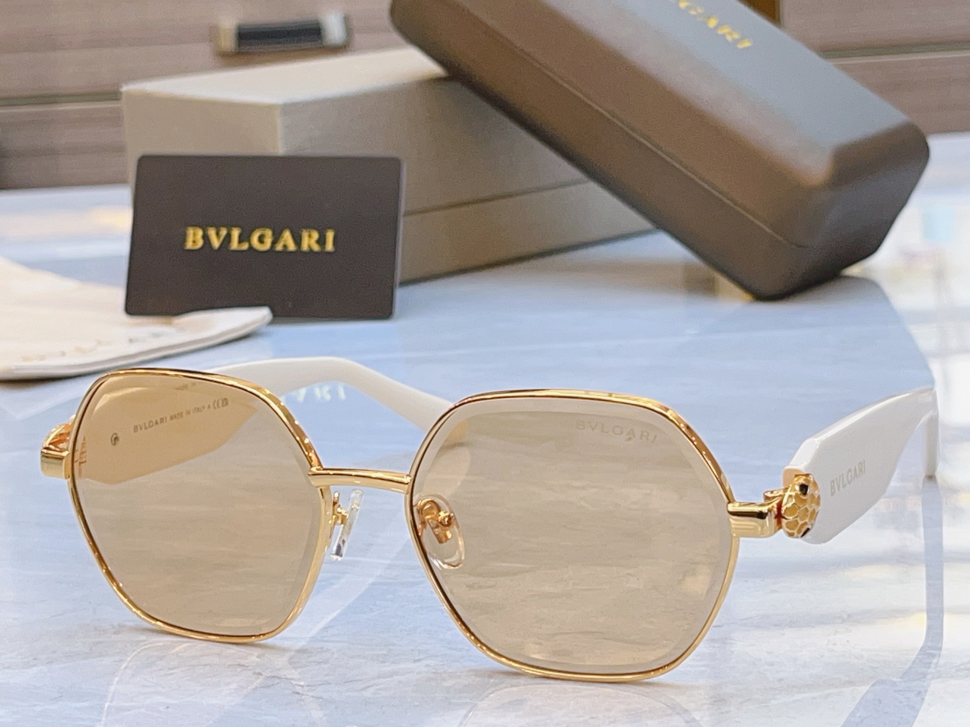 ，【BVLGA*】宝格*丽新款太阳镜，MODEL：BV 9029B，SIZE：58口17-143