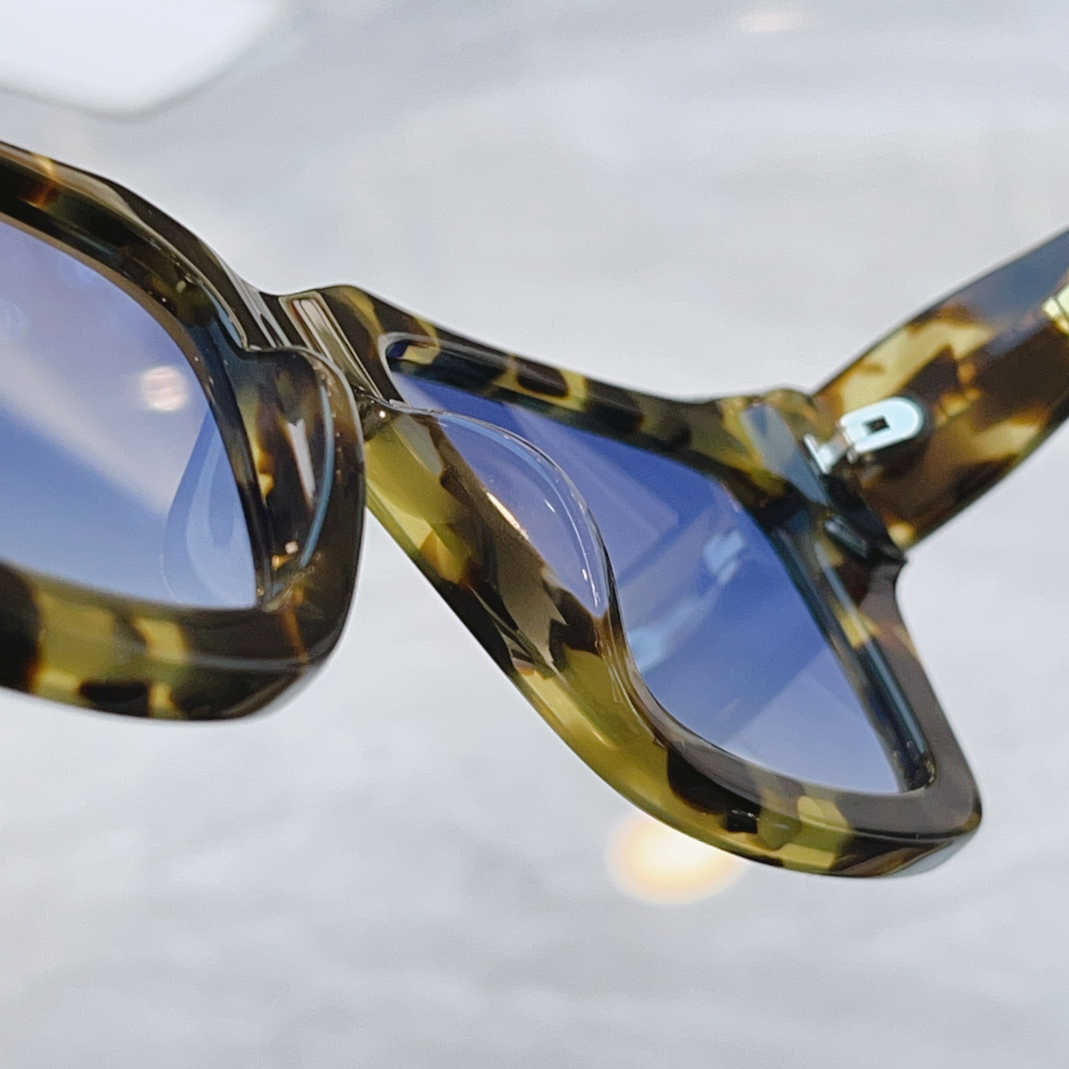 ，【JIMMY CHO*】吉米*周新款太阳镜，MODEL：JC5011U，SIZE：54口17-140