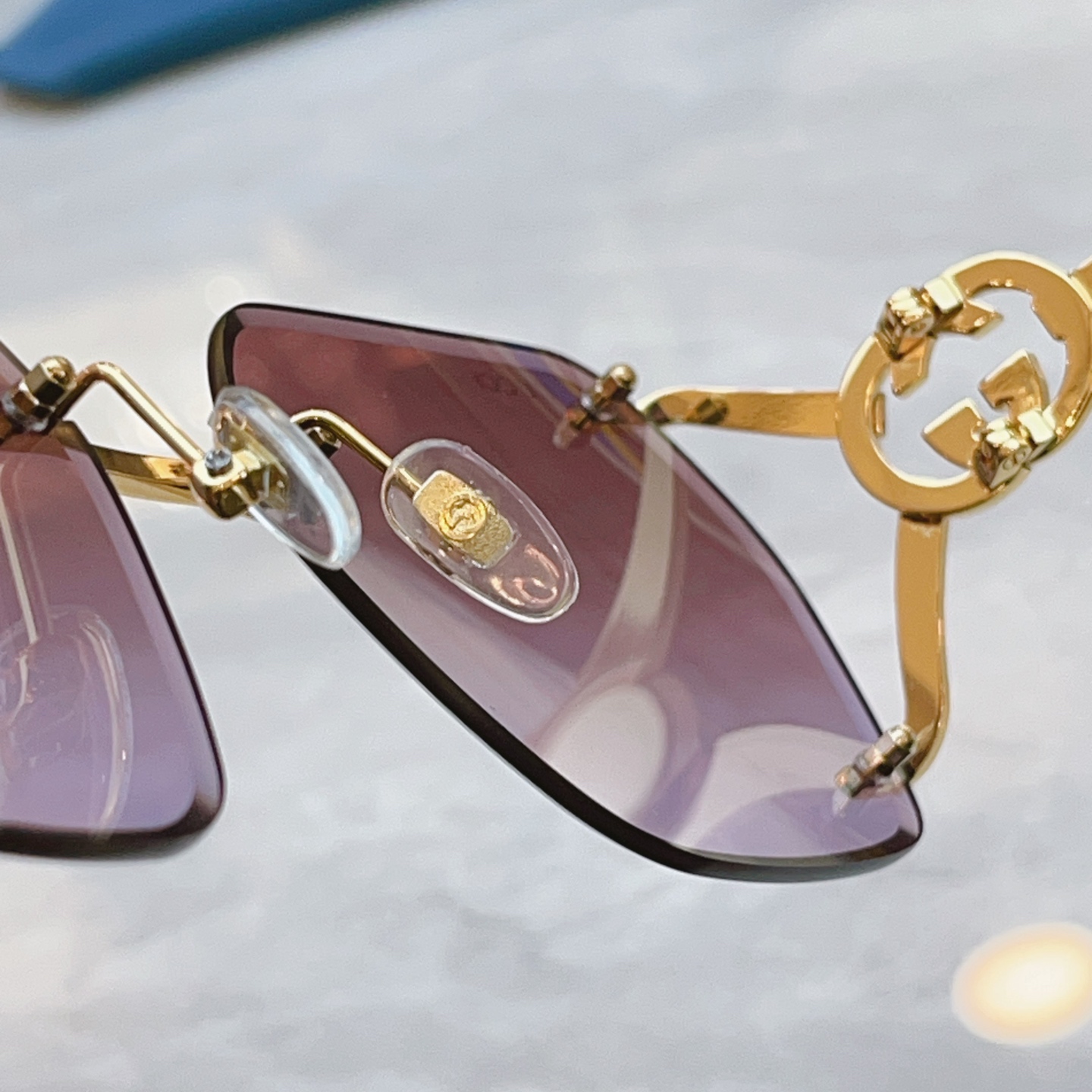 ，【GUCC*】古*驰新款太阳镜，MODEL：GG1668L，SIZE：62口18-132