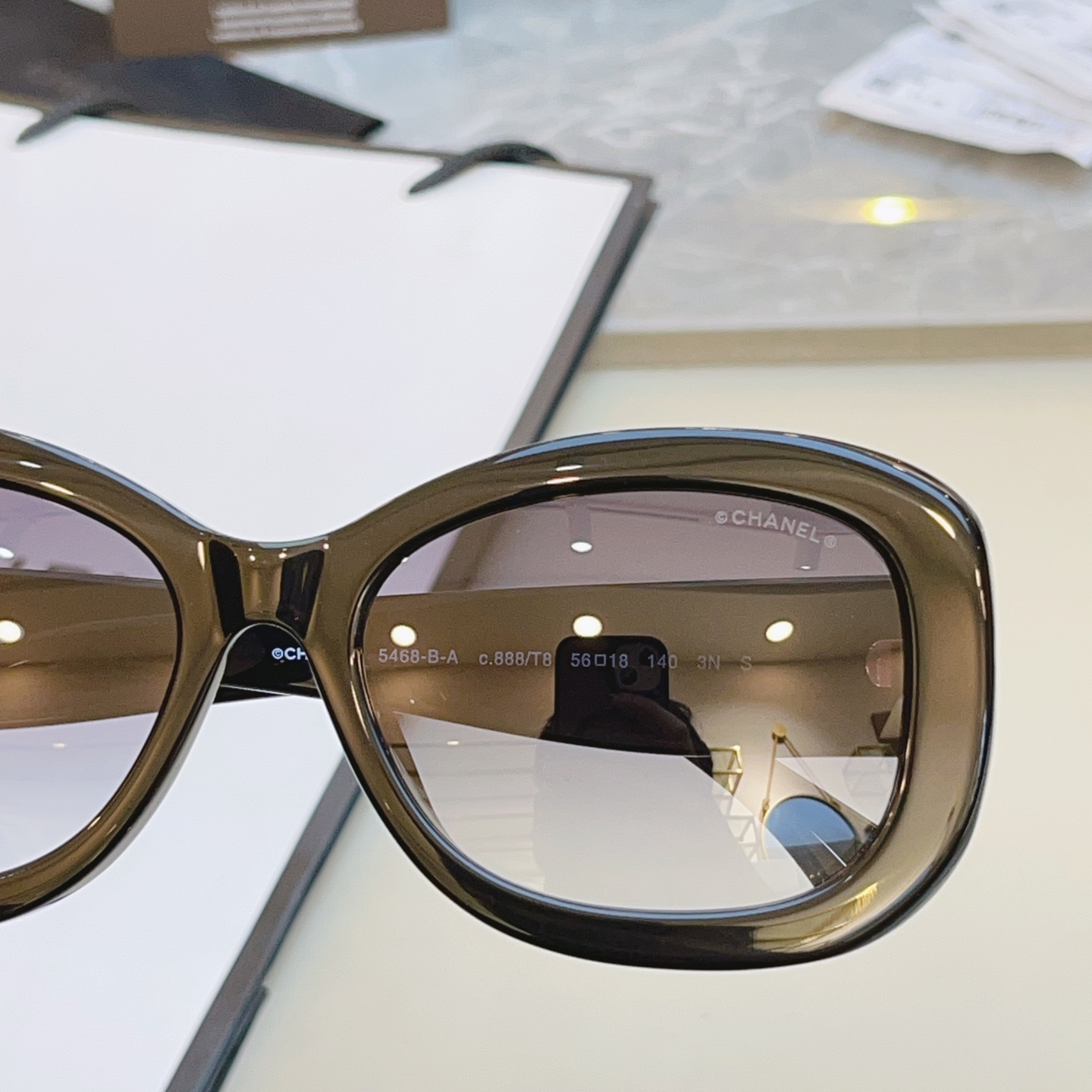 ，【CHAN*】香奈*儿新款太阳镜，高版本✨✨MODEL：CH5468-B-A，SIZE：56口18-1