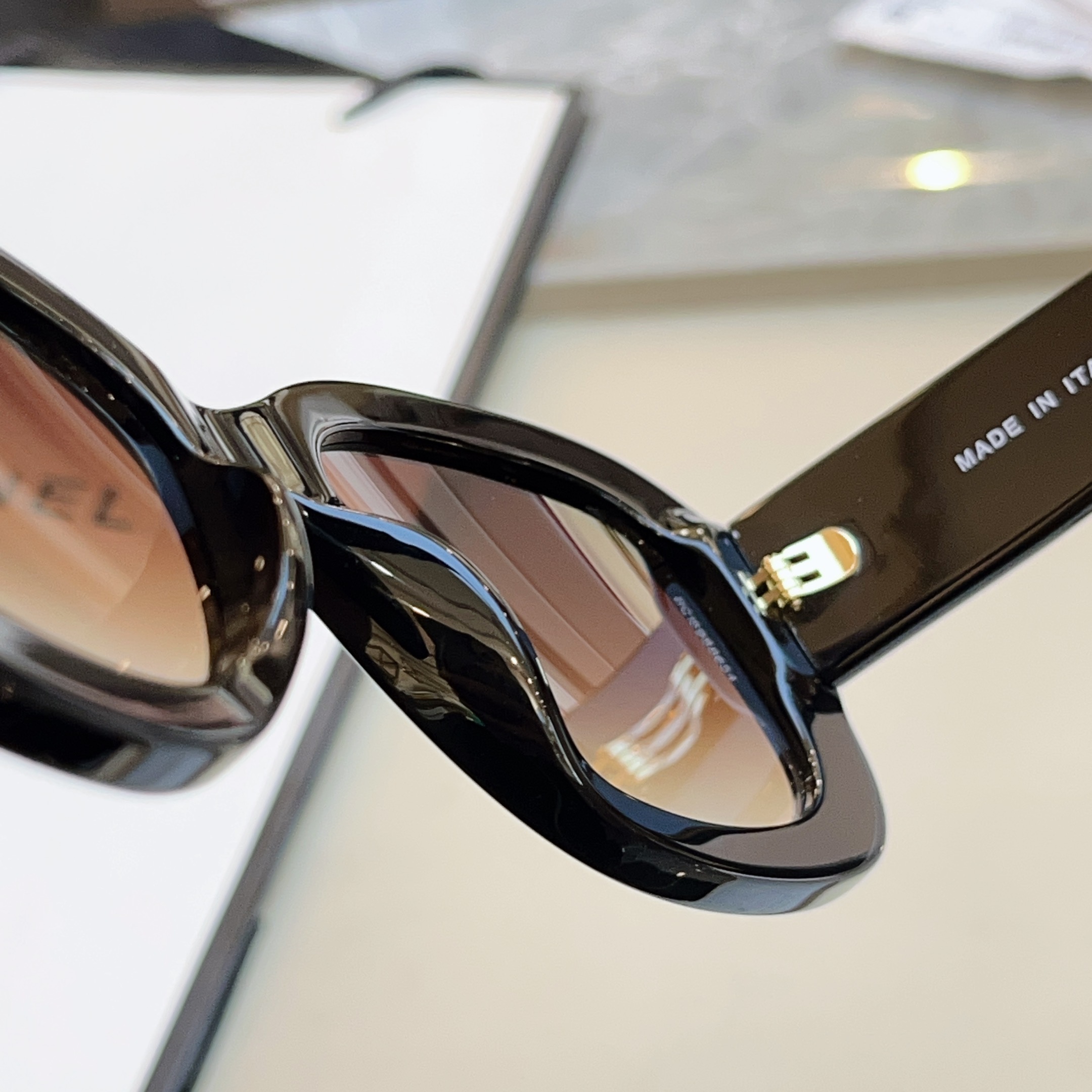 ，【CHAN*】香奈*儿新款太阳镜，高版本✨✨MODEL：CH5468-B-A，SIZE：56口18-1