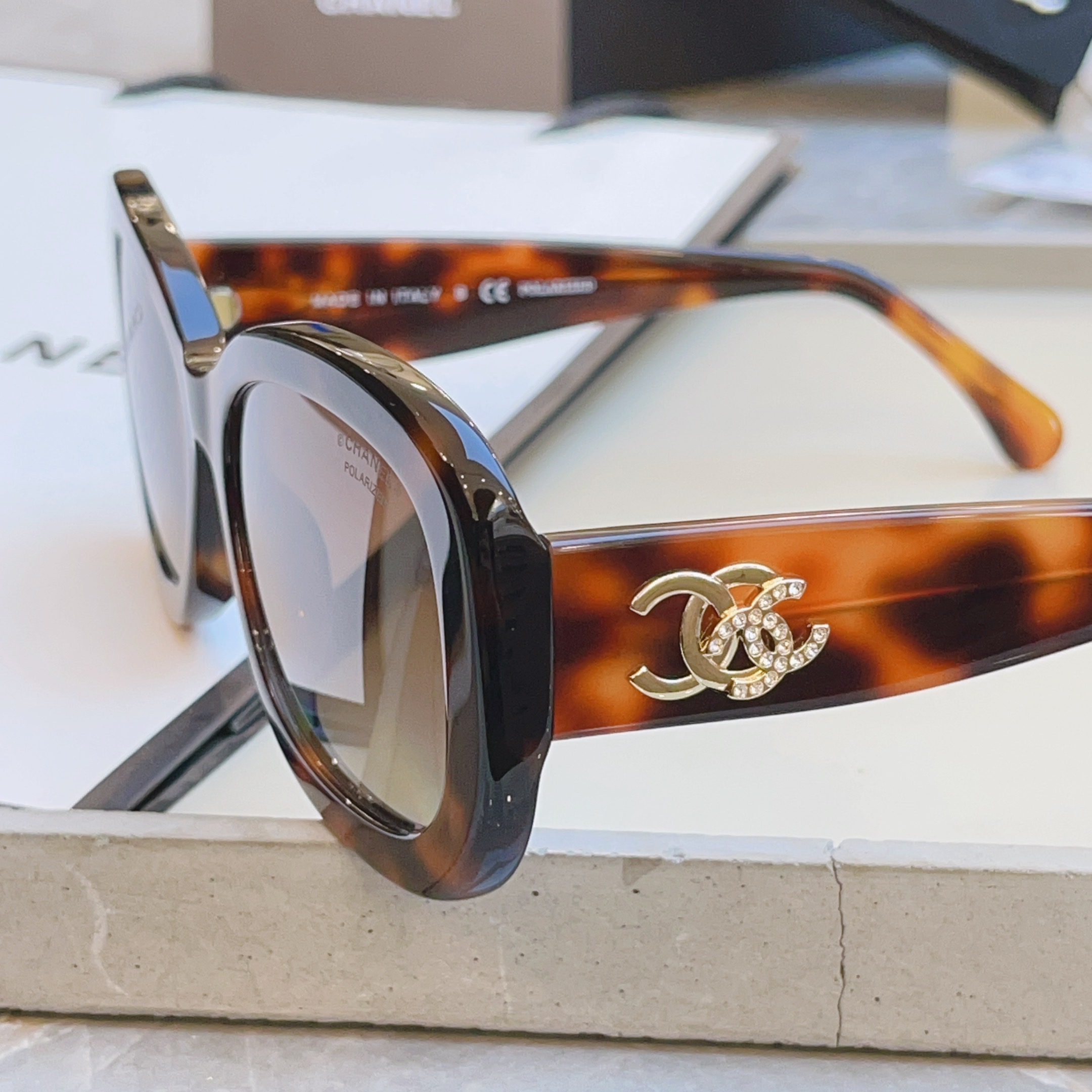 ，【CHAN*】香奈*儿新款太阳镜，高版本✨✨MODEL：CH5468-B-A，SIZE：56口18-1