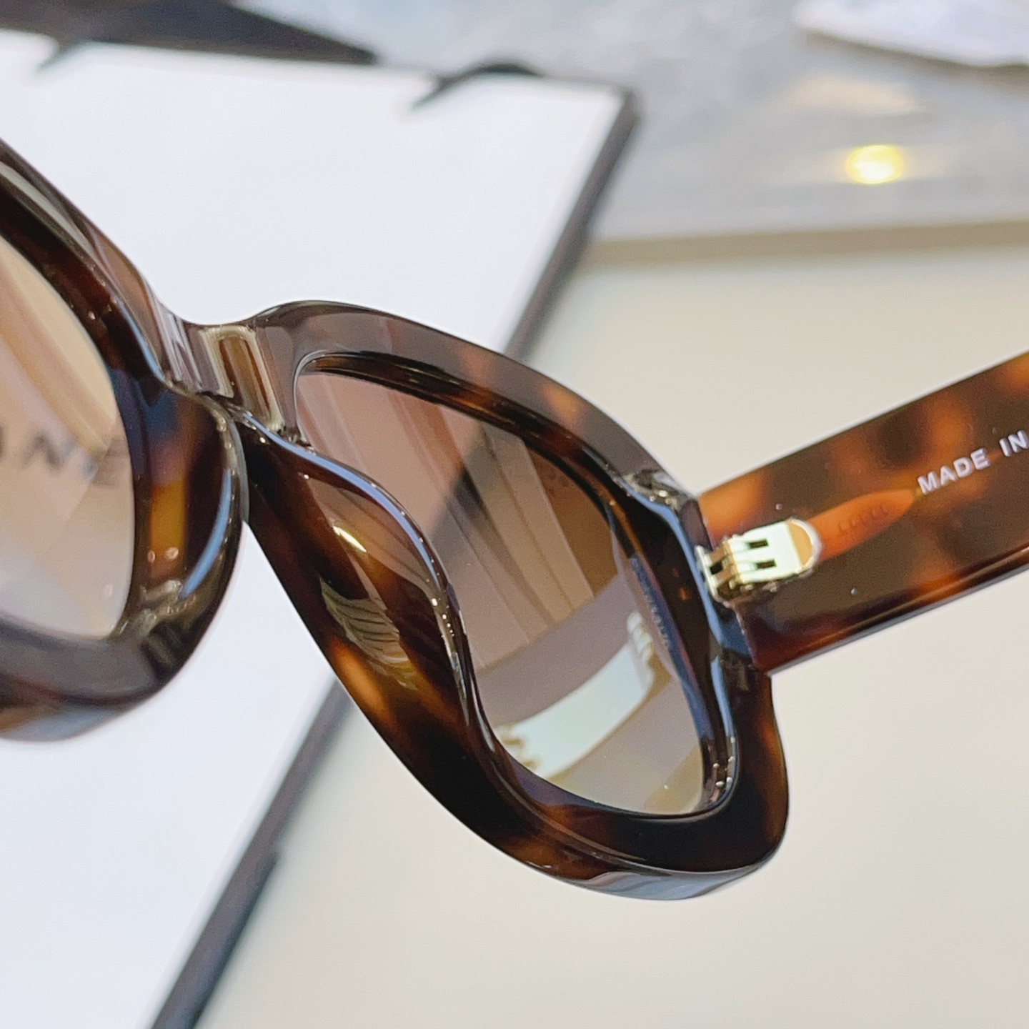 ，【CHAN*】香奈*儿新款太阳镜，高版本✨✨MODEL：CH5468-B-A，SIZE：56口18-1