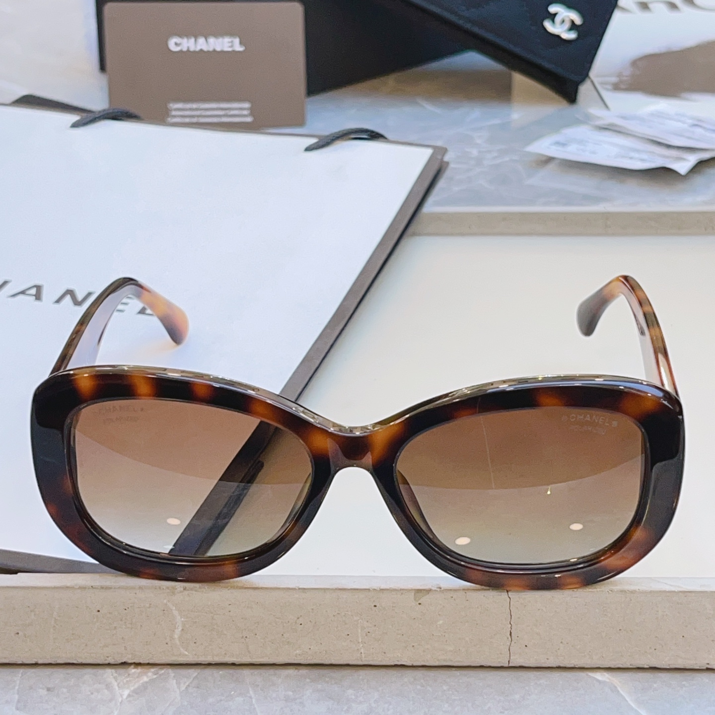 ，【CHAN*】香奈*儿新款太阳镜，高版本✨✨MODEL：CH5468-B-A，SIZE：56口18-1