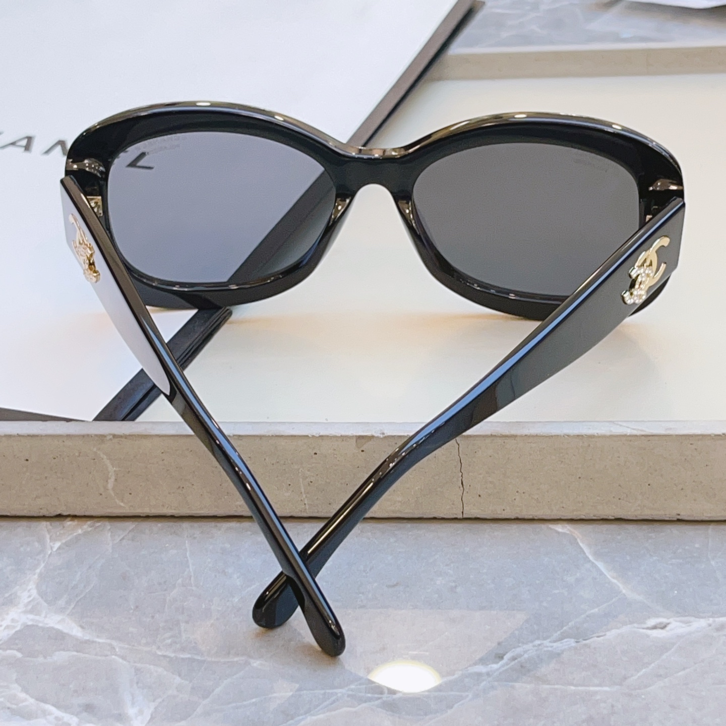 ，【CHAN*】香奈*儿新款太阳镜，高版本✨✨MODEL：CH5468-B-A，SIZE：56口18-1