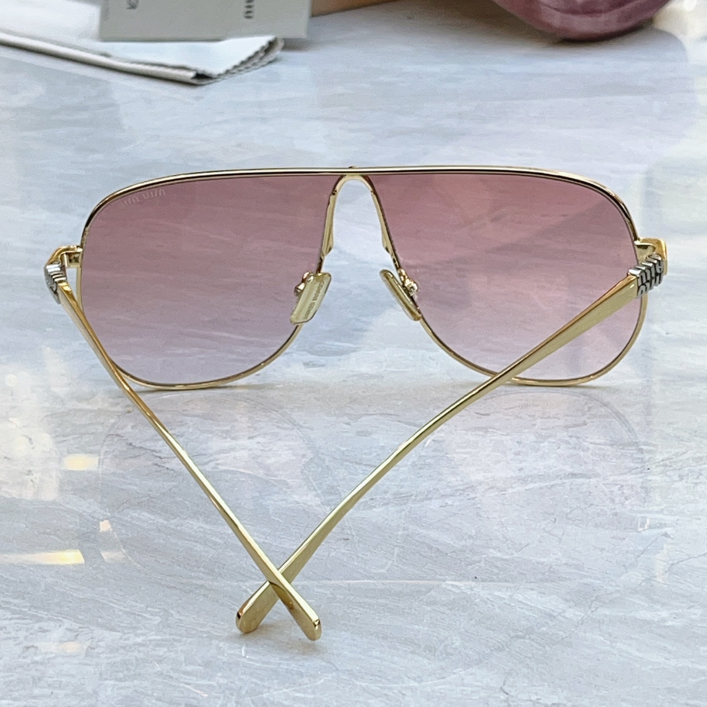 ，【MIUMI*】缪*缪新款太阳镜🕶️，Mod:SMU 56，SIZE:66口2-140