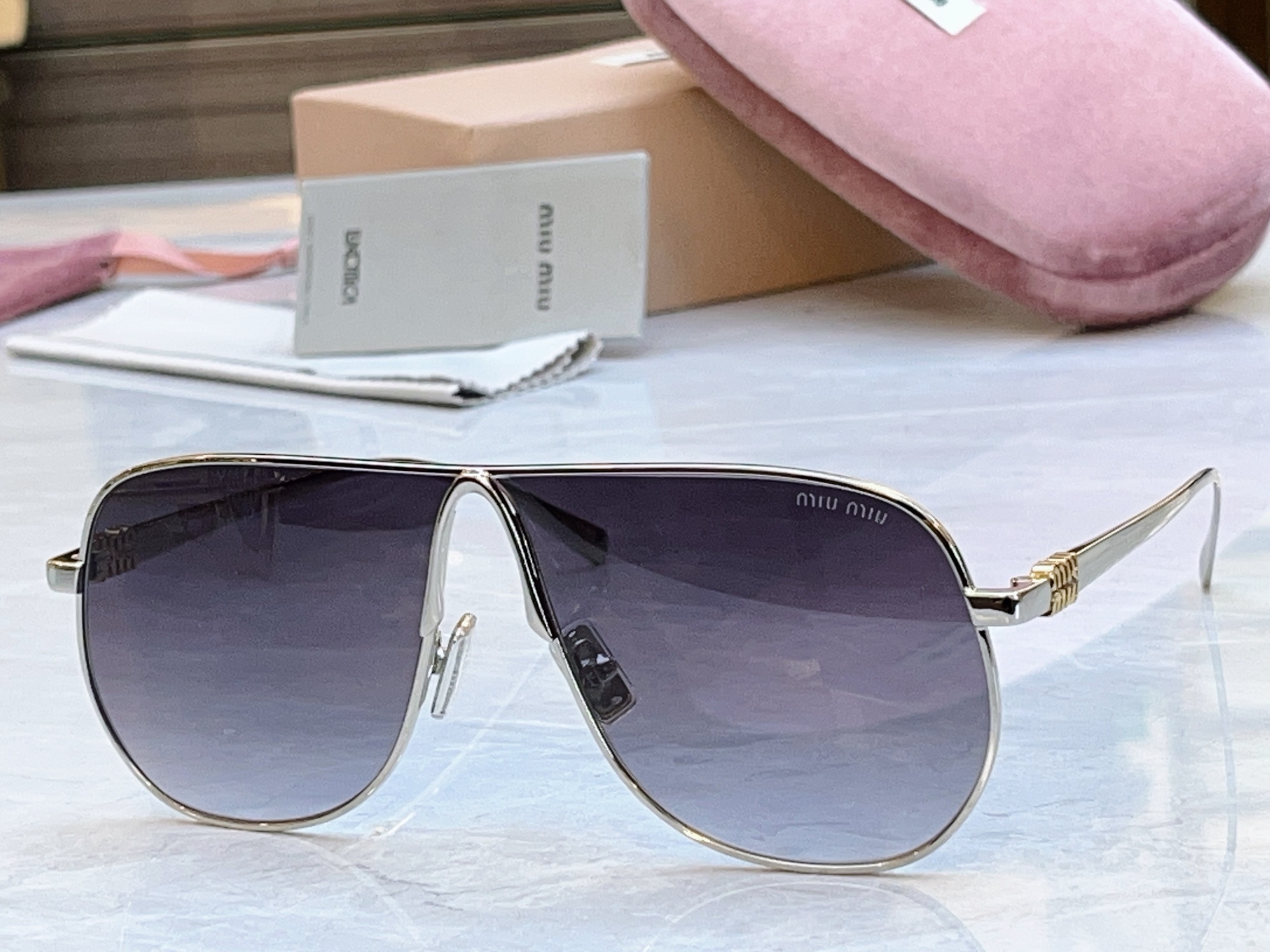 NO:553578,, [MIUMI*] Miu*Miao new sunglasses, Mod: SMU 56, SIZE: 66 mouth 2-140 glasses sunglasses, glasses, miumiu19860909,【MIUMI*】缪*缪新款太阳镜,Mod:SMU 56,SIZE:66口2-140眼镜墨镜太阳镜,眼镜,miumiu,glasses