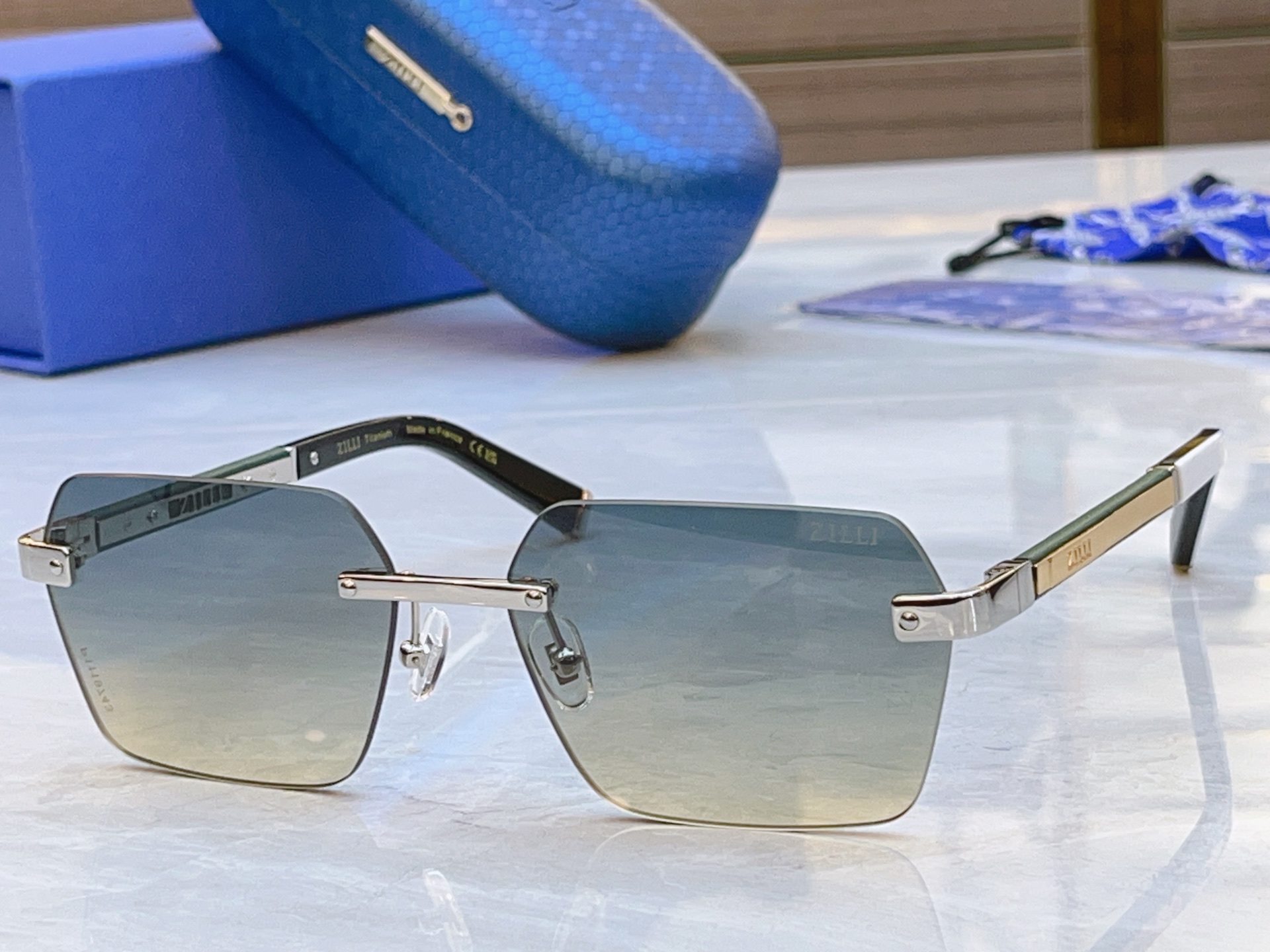 ，【ZEIZ*】蔡*司新款太阳镜，MODEL：ZI80134，SIZE：57口19-145