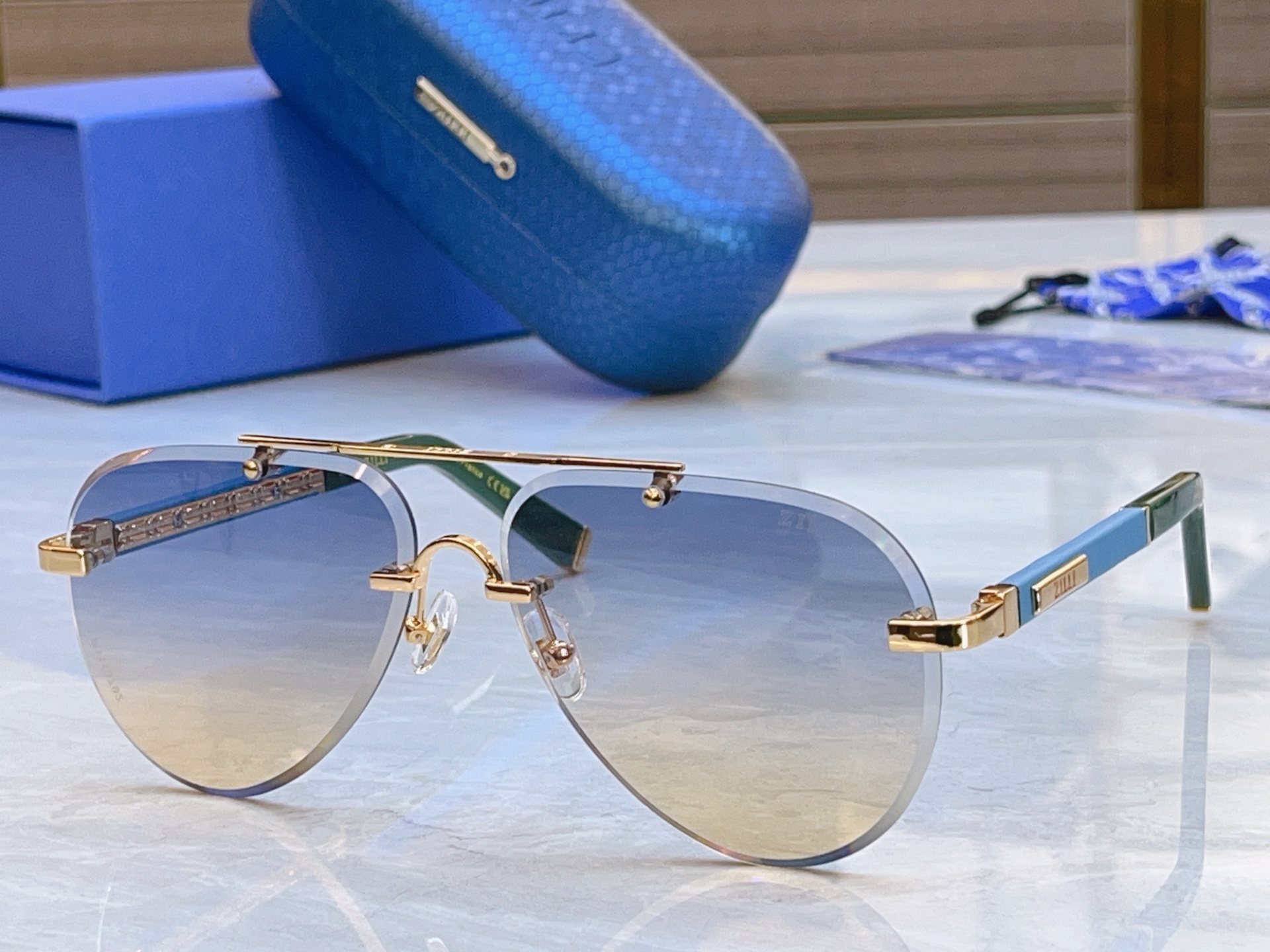 ，【ZEIZ*】蔡*司新款太阳镜，MODEL：ZI80142，SIZE：62口14-145