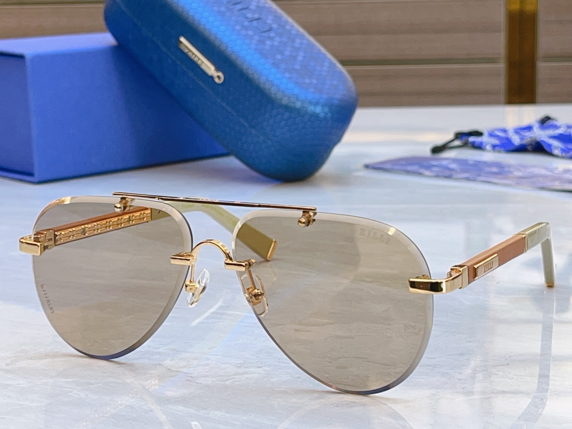 ，【ZEIZ*】蔡*司新款太阳镜，MODEL：ZI80142，SIZE：62口14-145