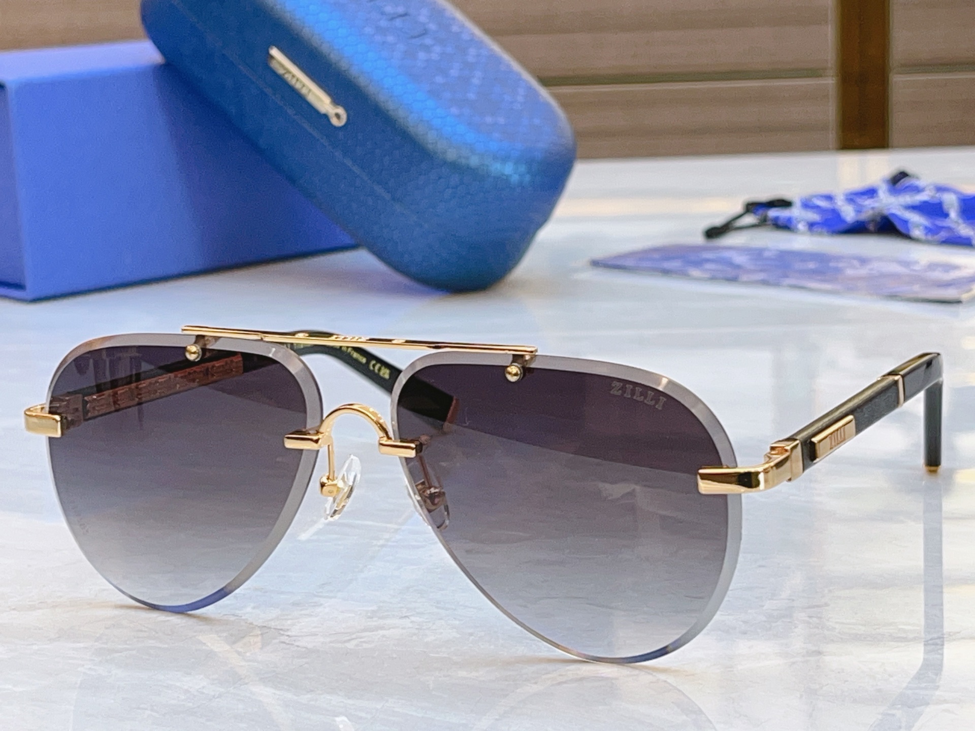 ，【ZEIZ*】蔡*司新款太阳镜，MODEL：ZI80142，SIZE：62口14-145