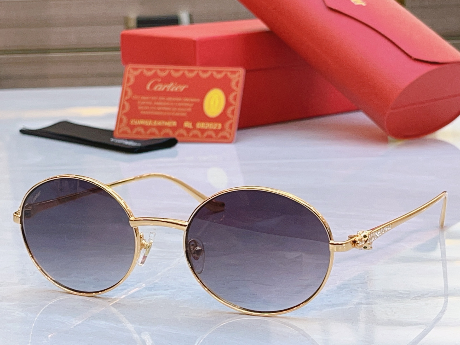 变色，【CARTIE*】卡地*亚新款太阳镜，Mod:CT01587O，Size:55口20-143