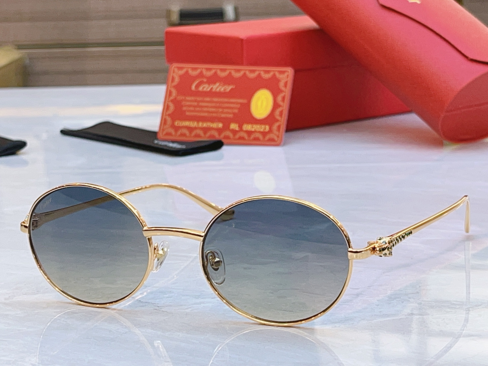 变色，【CARTIE*】卡地*亚新款太阳镜，Mod:CT01587O，Size:55口20-143