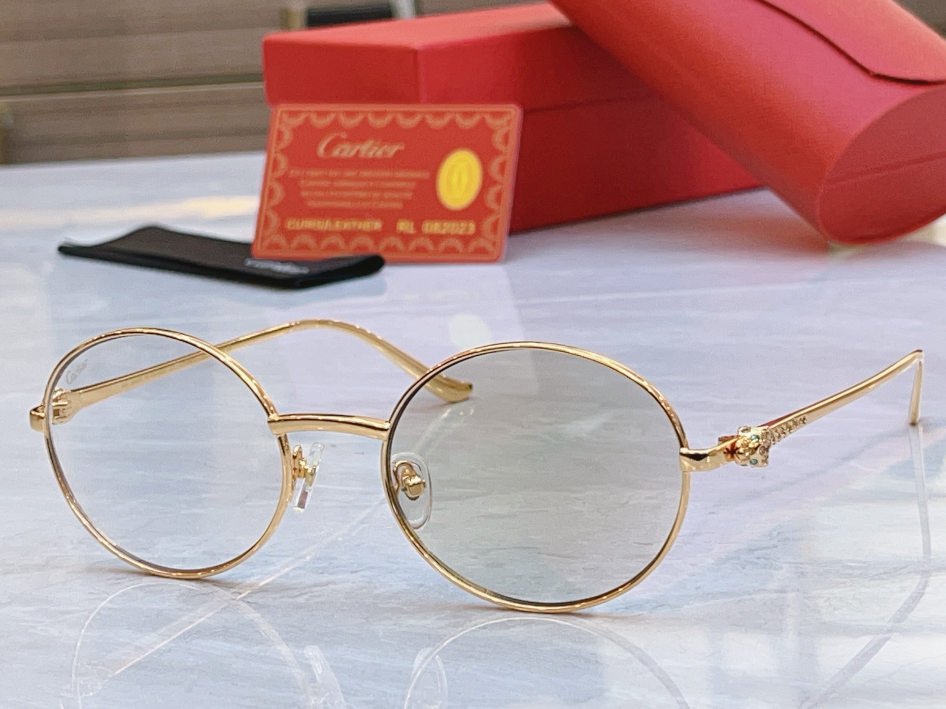 变色，【CARTIE*】卡地*亚新款太阳镜，Mod:CT01587O，Size:55口20-143