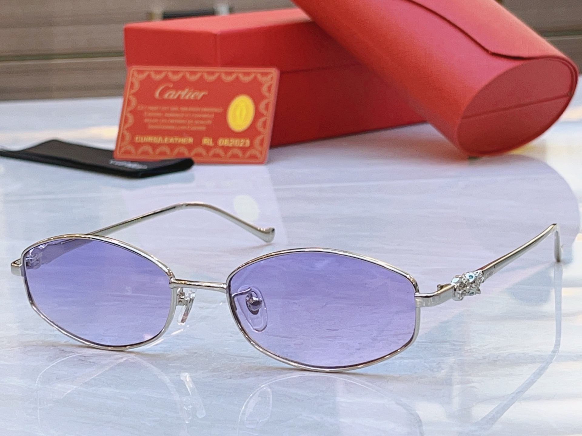 变色，【CARTIE*】卡地*亚新款太阳镜，Mod:CT1596LO，Size:57口18-142