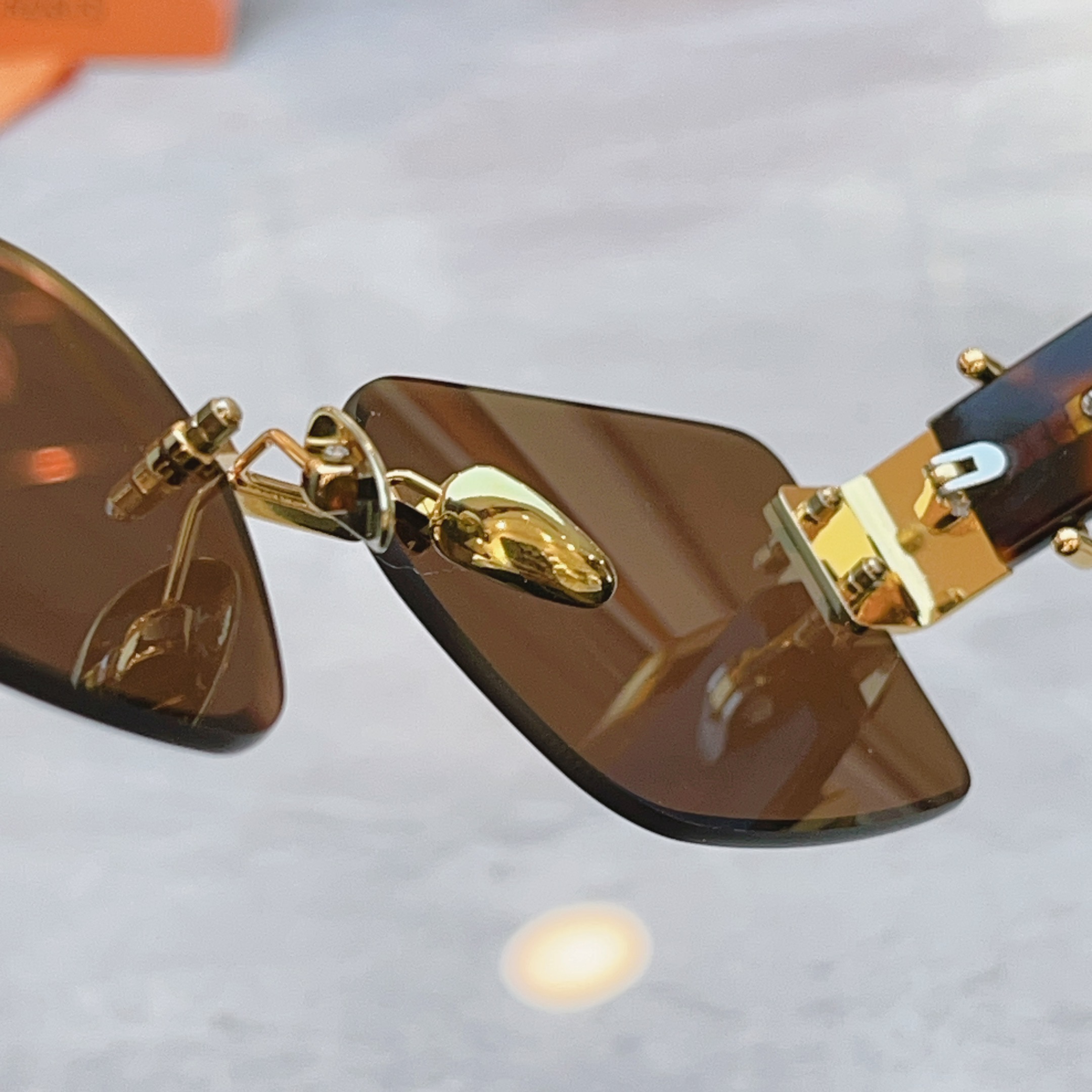 ，【HERME*】爱马*仕新款太阳镜🕶️，MODEL：9701，SIZE：59口17-142