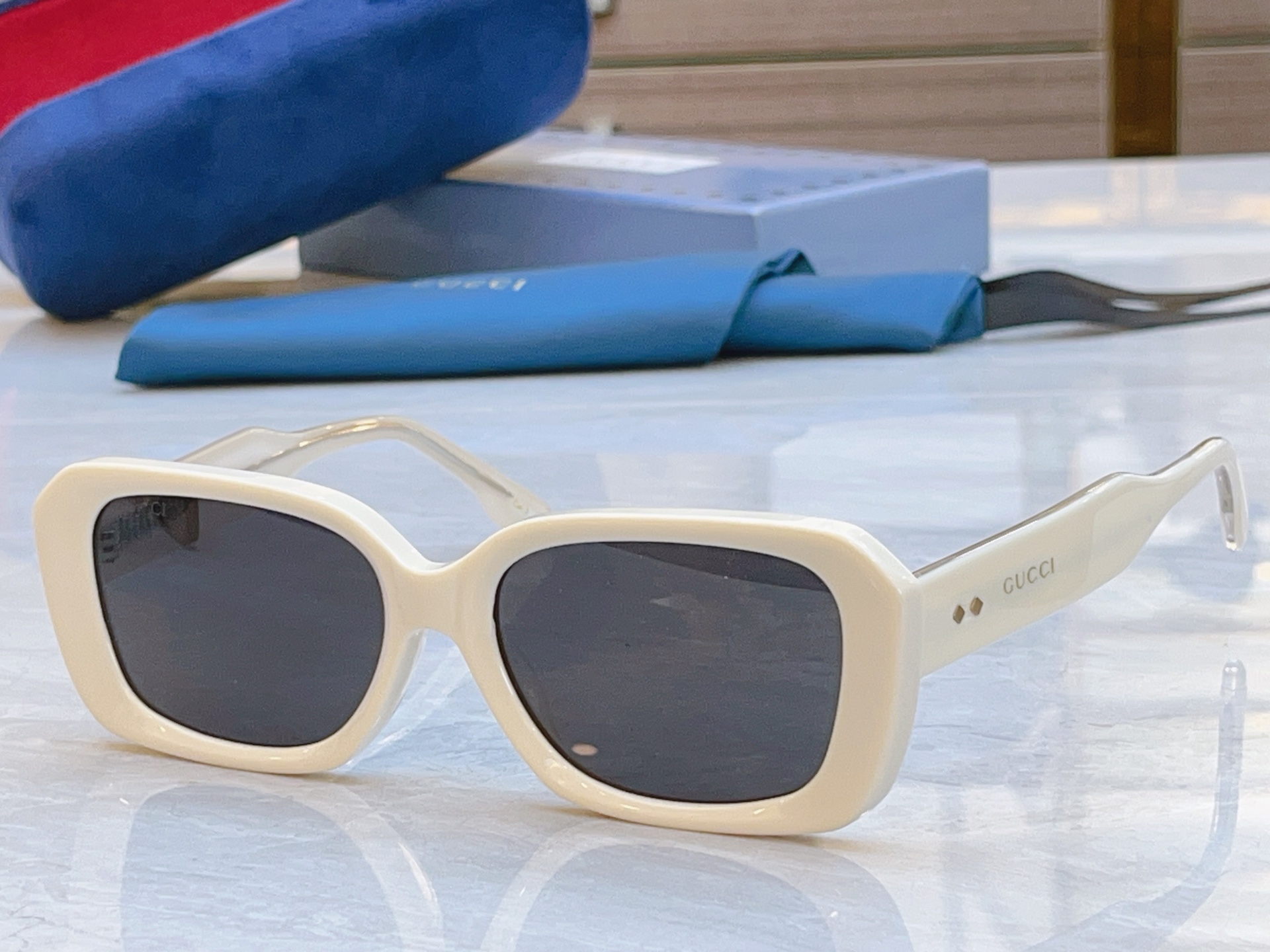 ，【GUCC*】古*驰新款太阳镜，MODEL：GG1531SK，SIZE：54口18-145