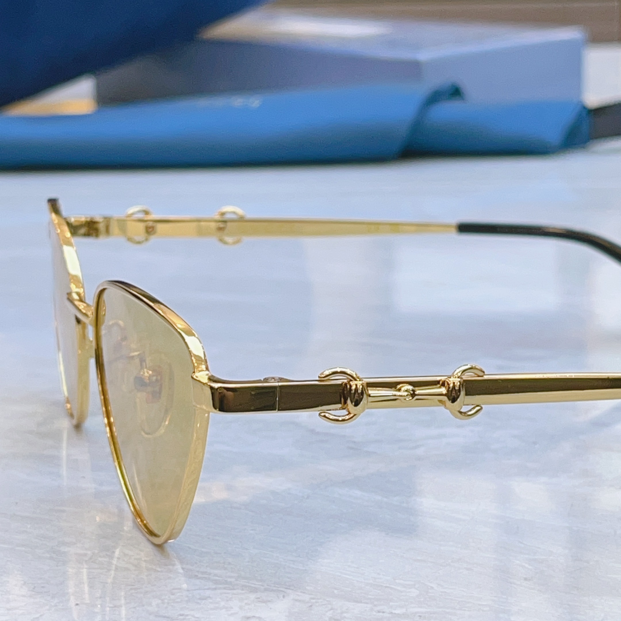 ，【GUCC*】古*驰新款太阳镜，MODEL：GG2054O，SIZE：56口16-145