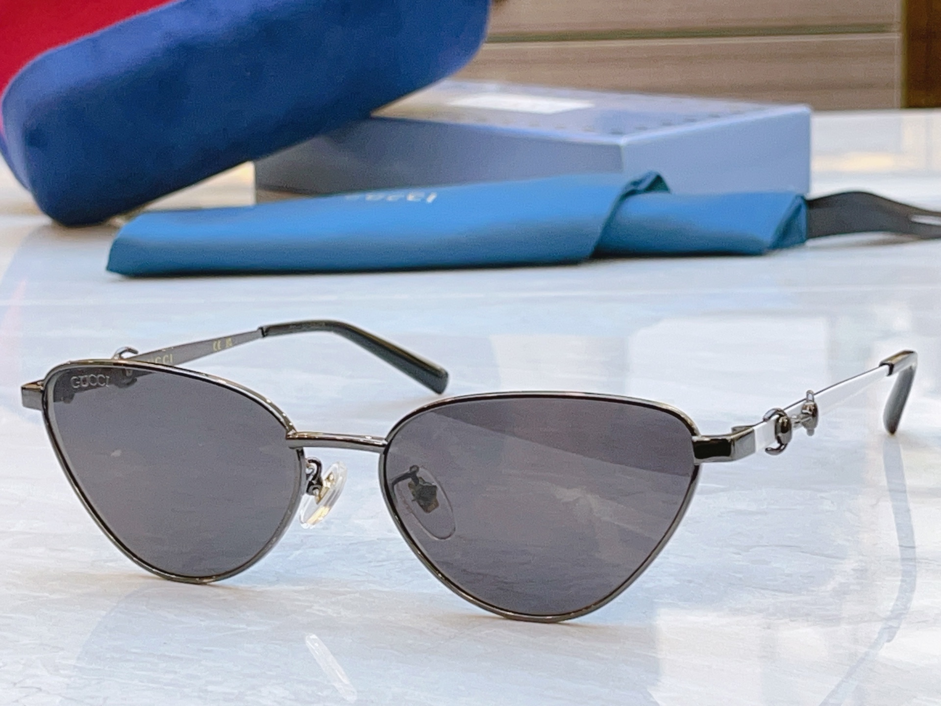 ，【GUCC*】古*驰新款太阳镜，MODEL：GG2054O，SIZE：56口16-145