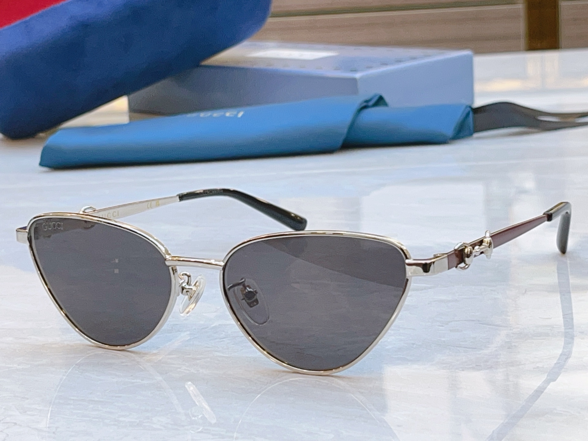 ，【GUCC*】古*驰新款太阳镜，MODEL：GG2054O，SIZE：56口16-145