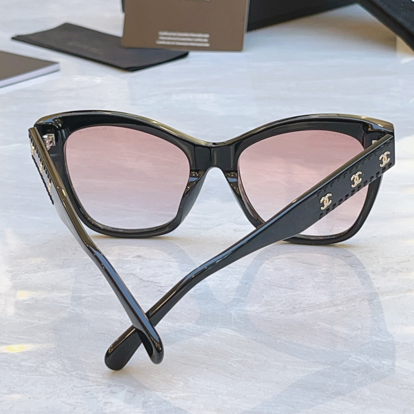 ，【CHANE*】香奈*儿新款太阳镜，MODEL：CH9162B， SIZE：53口20-145